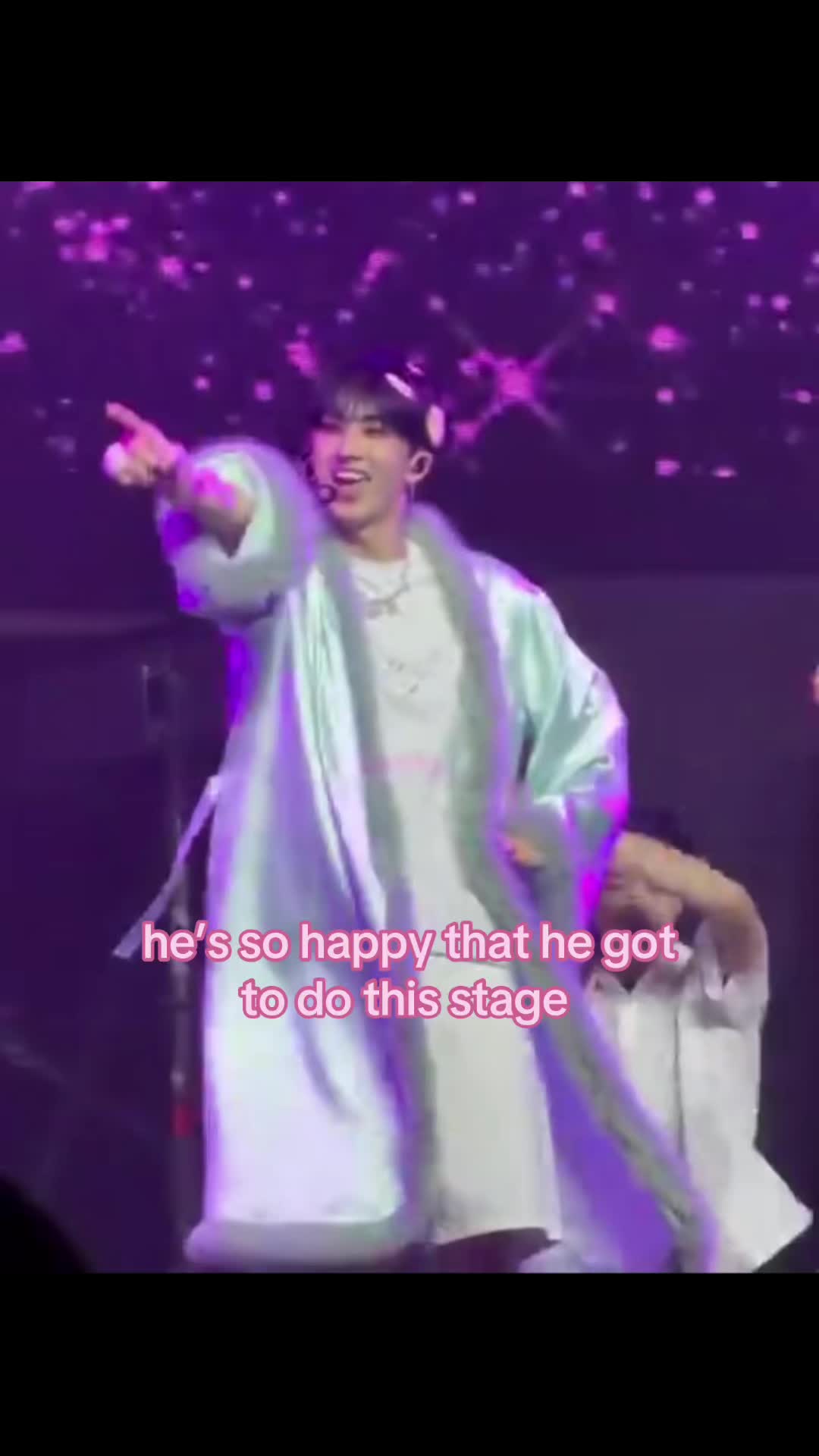 @elle (ෆ˙ᵕ˙ෆ)♡ ๋࣭ ⭑