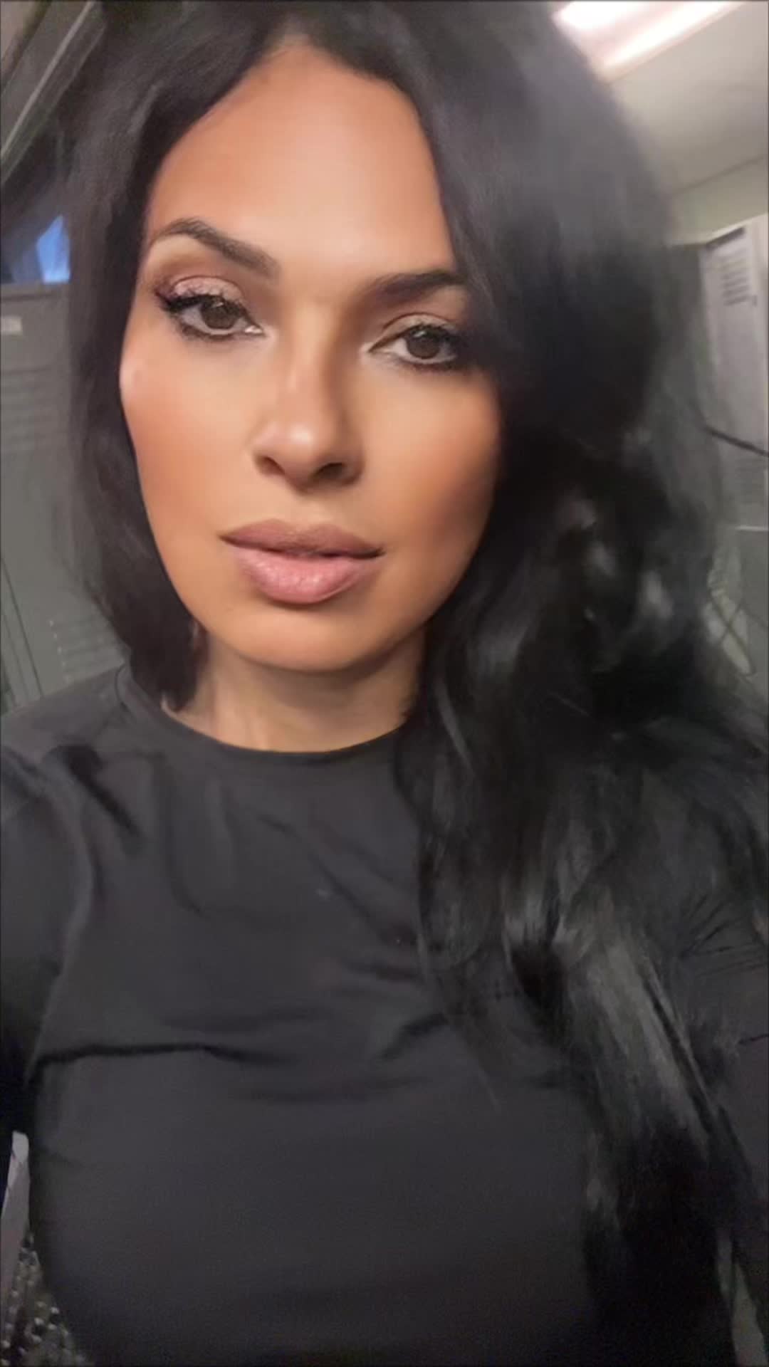 @𝓐 𝓟 𝓞 𝓛 𝓛 𝓞 𝓝 𝓘 𝓐 &hearts;︎
