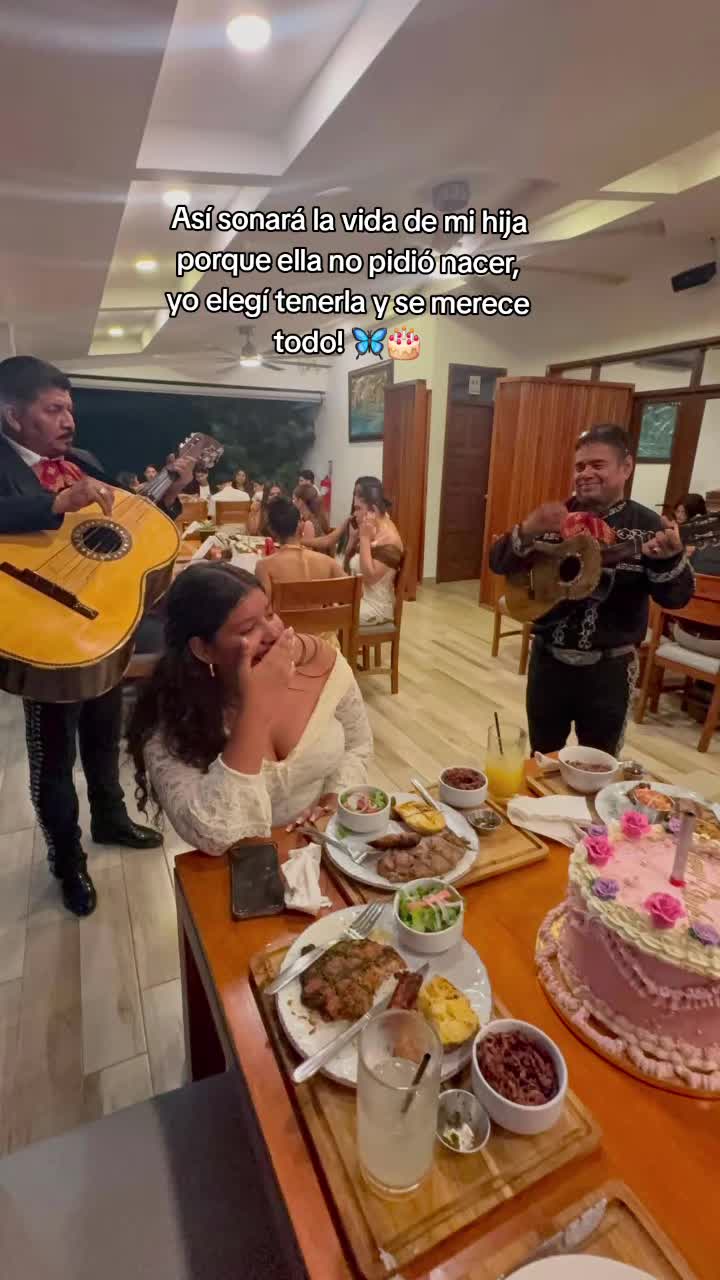 @colochona 🇳🇮