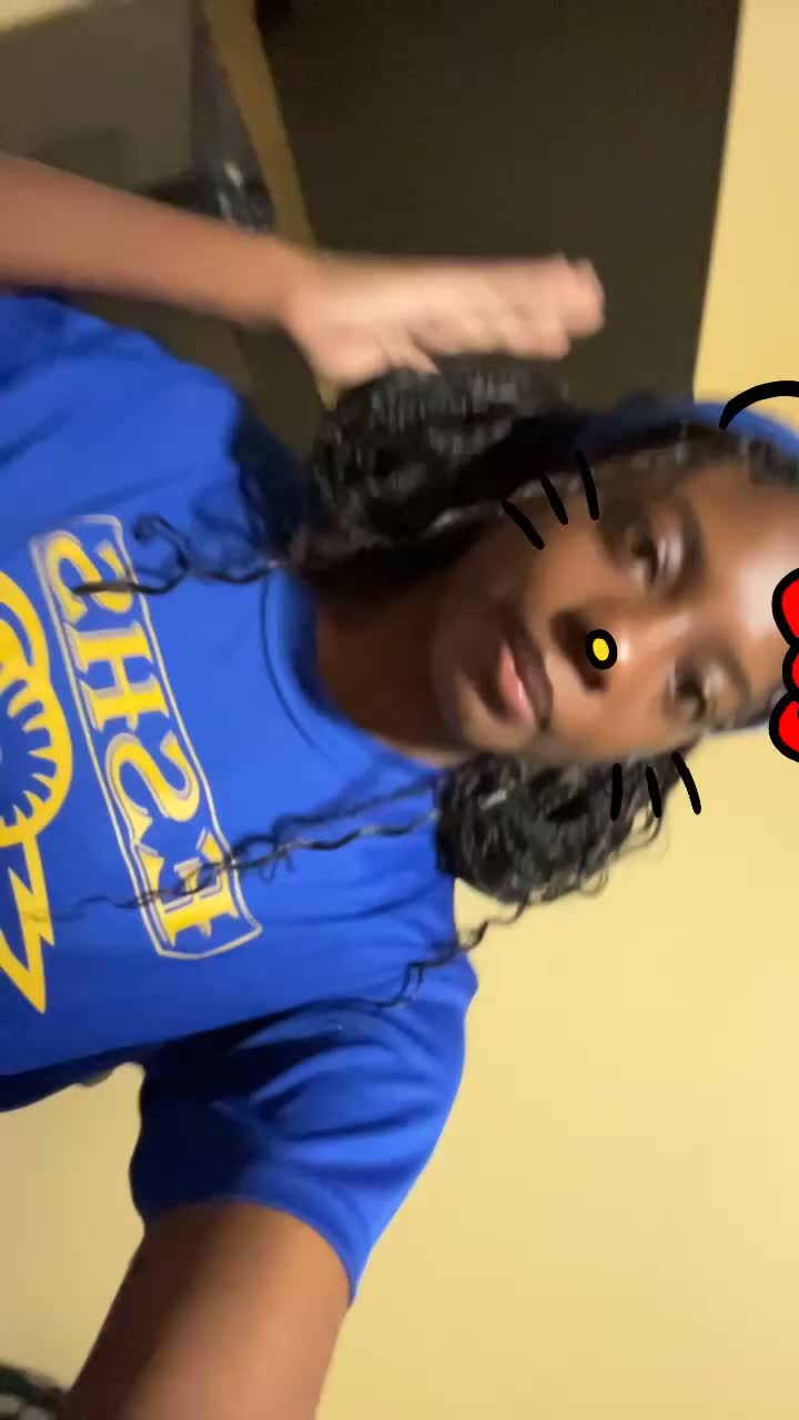 @⃟