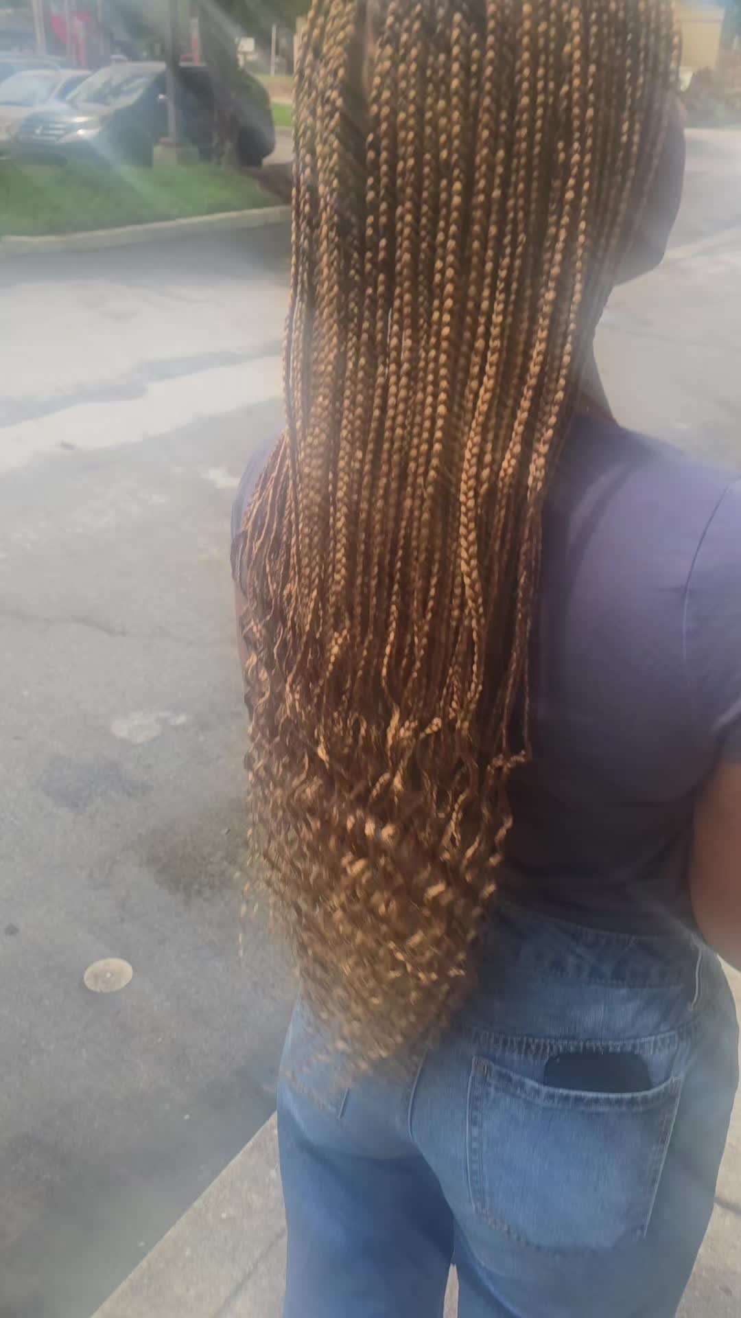 @African beauty of braiding