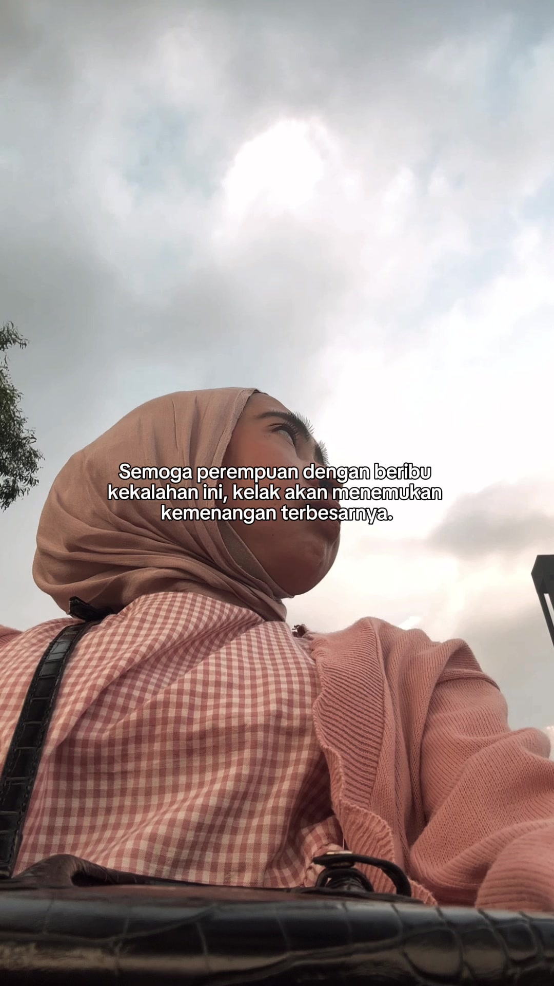 @Dari Kontak Anda