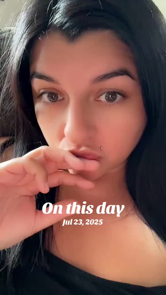 @Amy_Rene