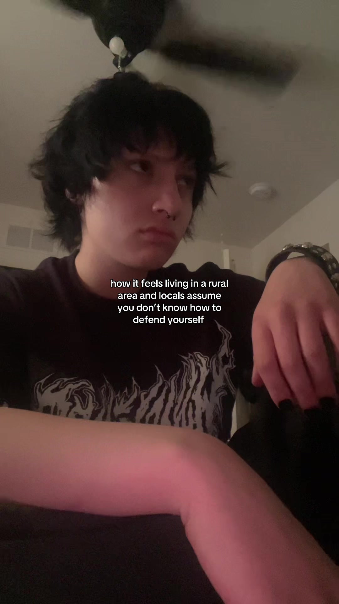 @⌖