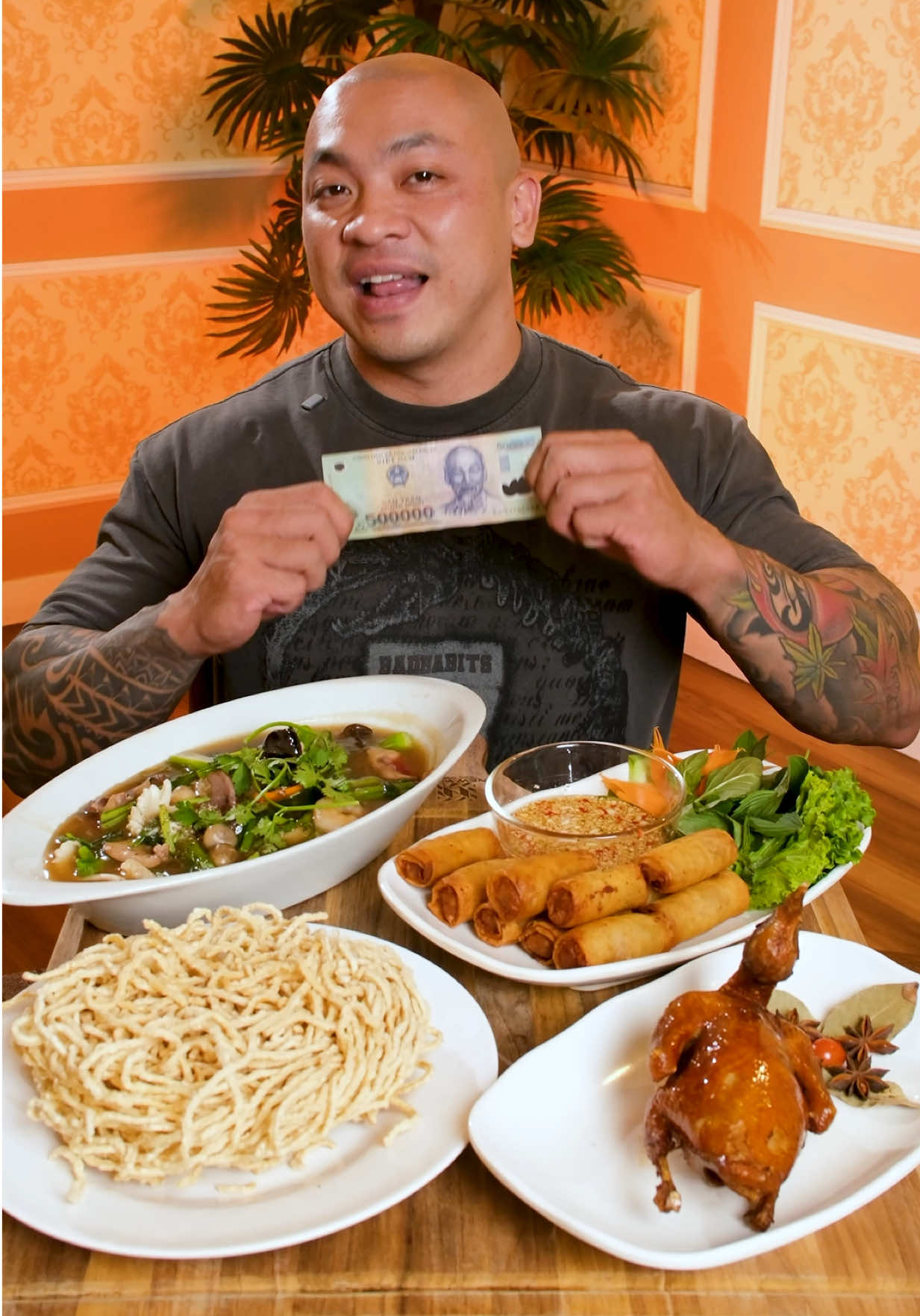 @Nh&agrave; H&agrave;ng Quỳnh Anh