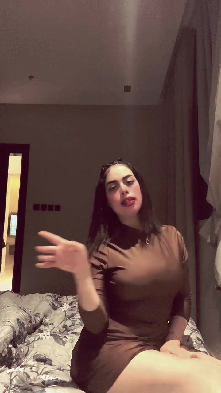 @Amora