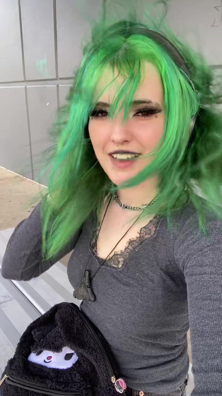 @Bunny 🖤