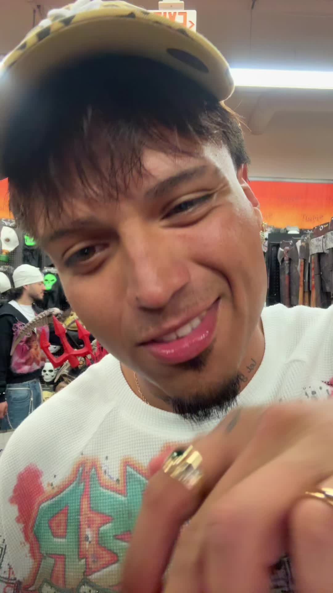 @morefonz2x