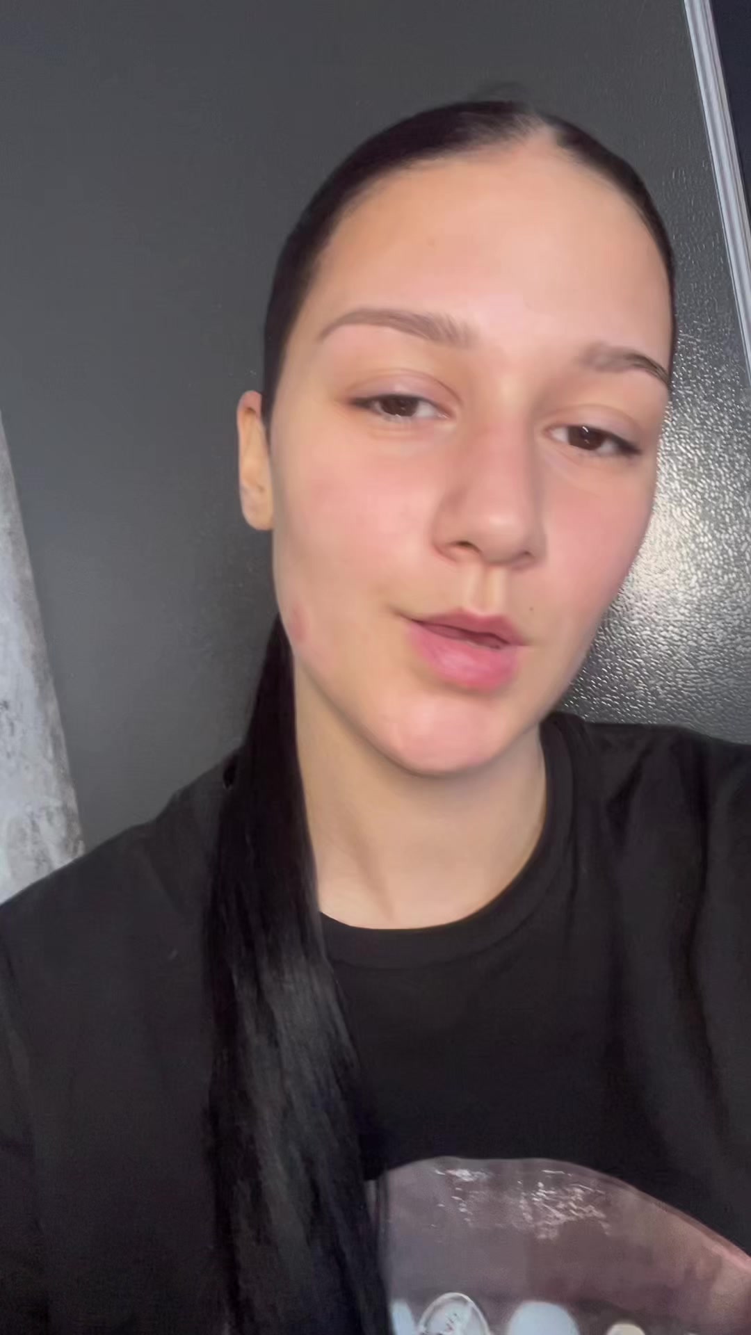 @брюнетка
