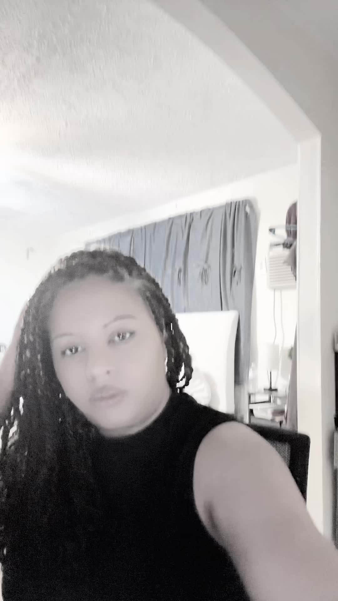 @WhoseMomIsThis?