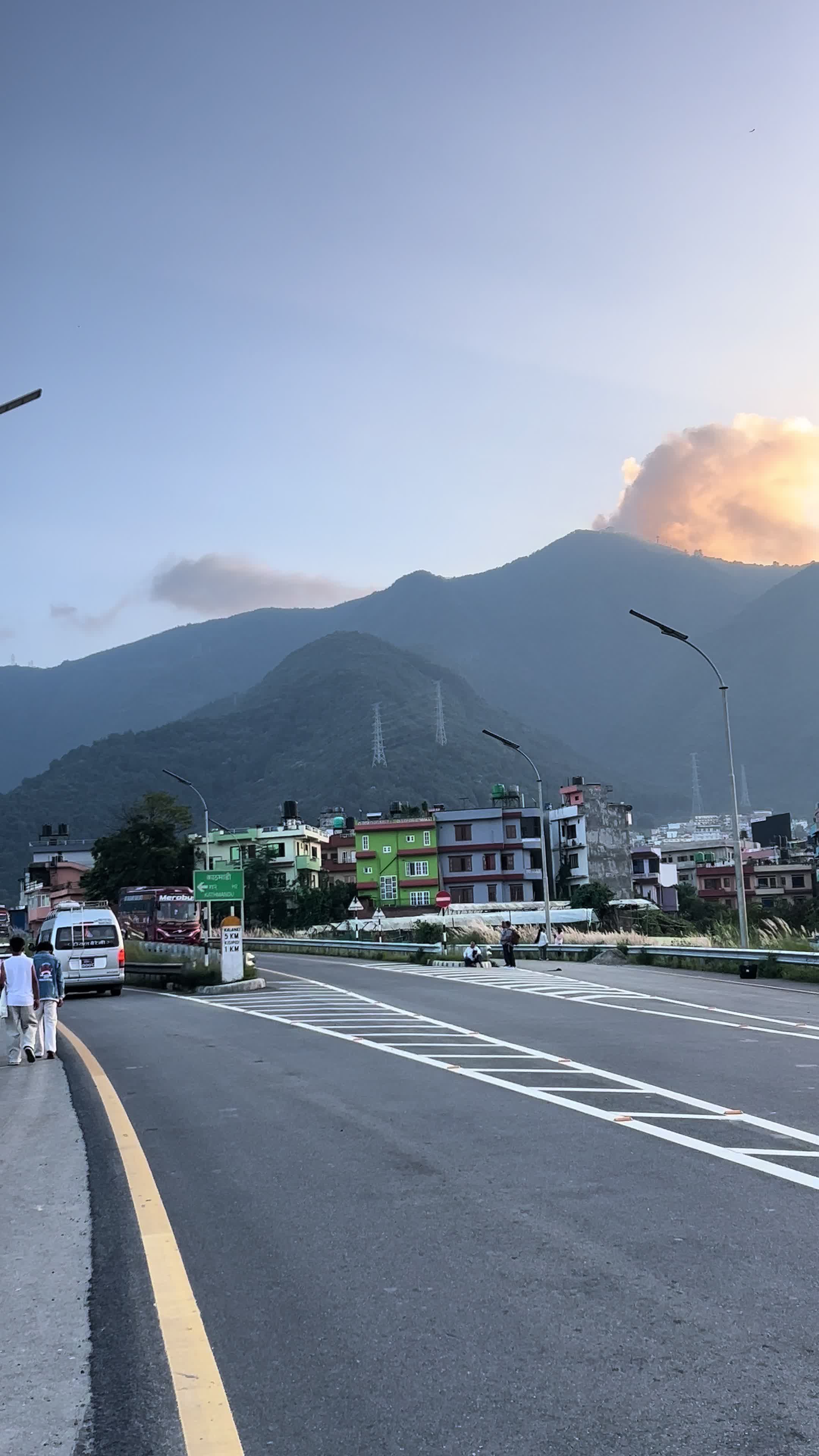 @Deluxe Bus Of Nepal🇳🇵🇳🇵