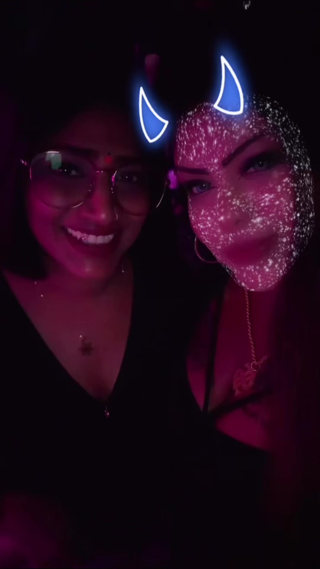@ǝɔuɐɯoᴚ lnɟǝɓuǝʌǝᴚ 🖤