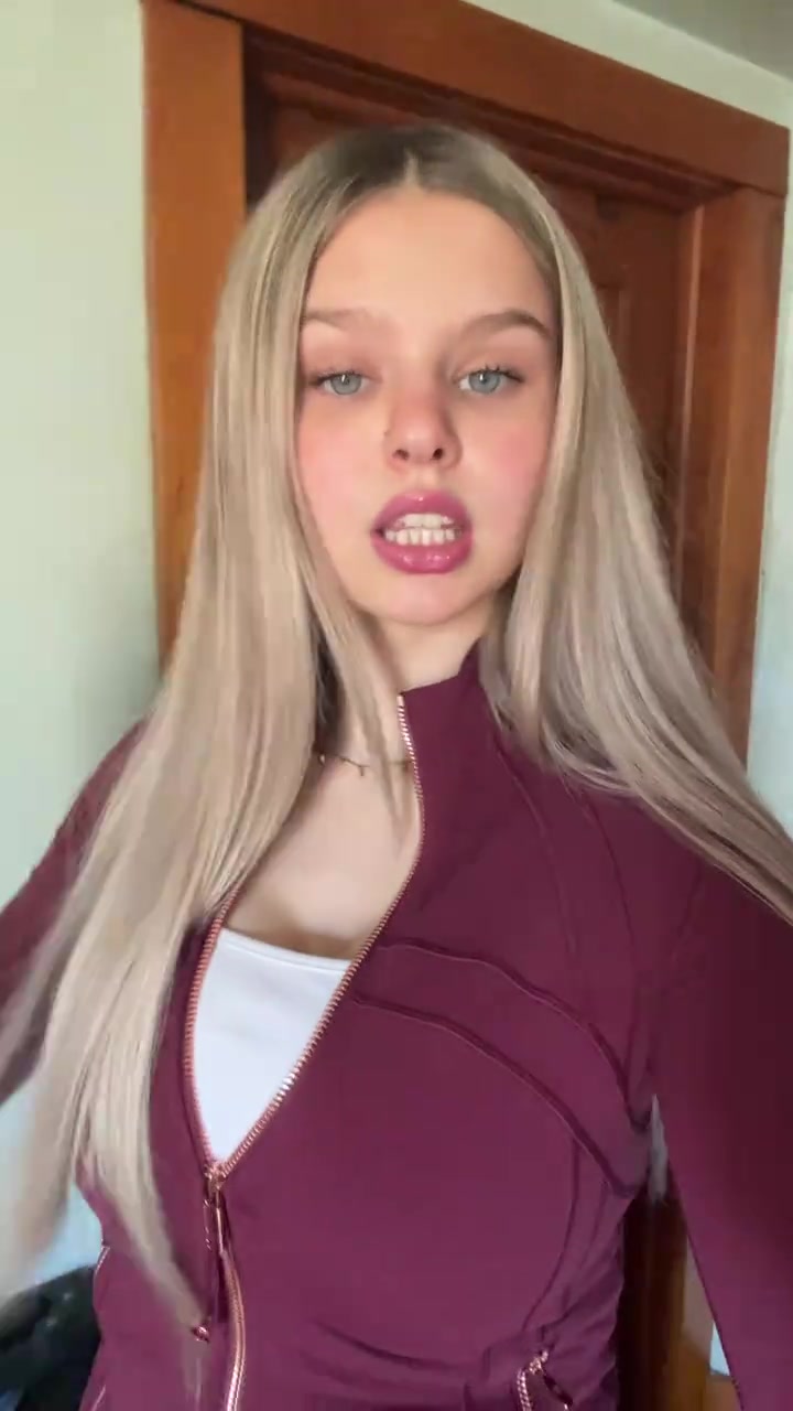 @emily💋ྀིྀི