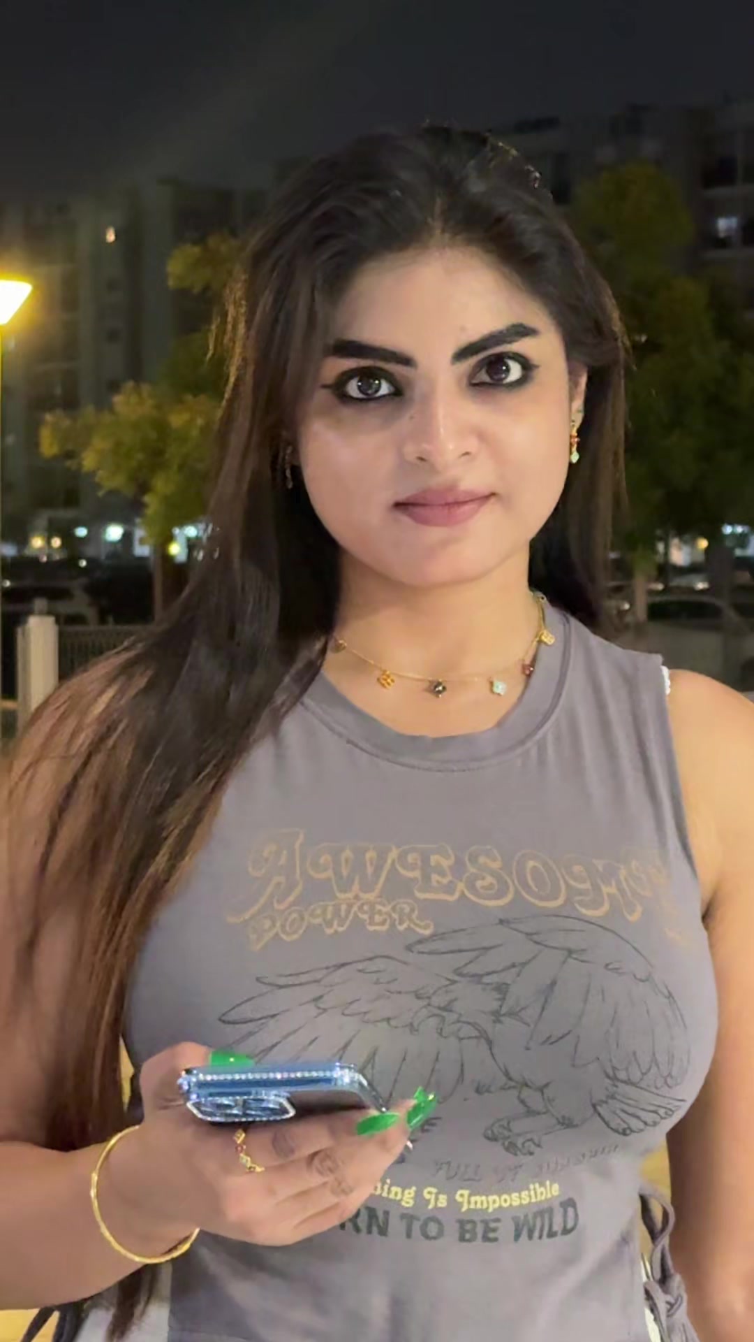 @chayaschu