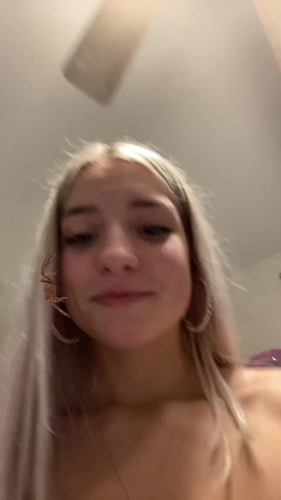 @hnhiw70
