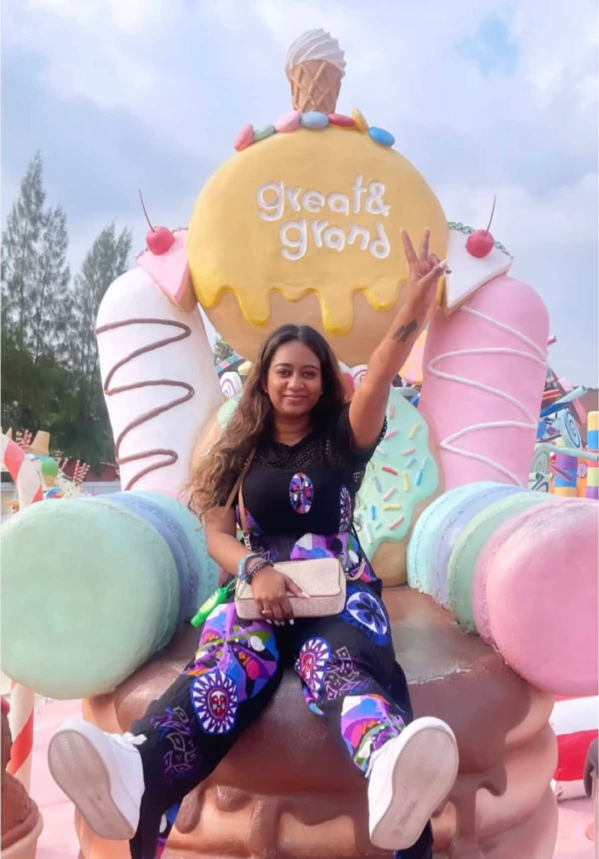 @Tharranee__