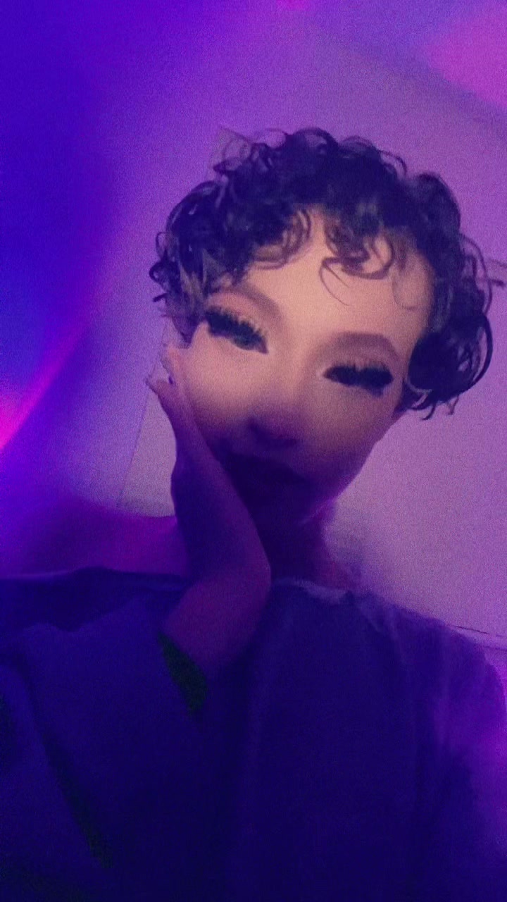 @𝒿