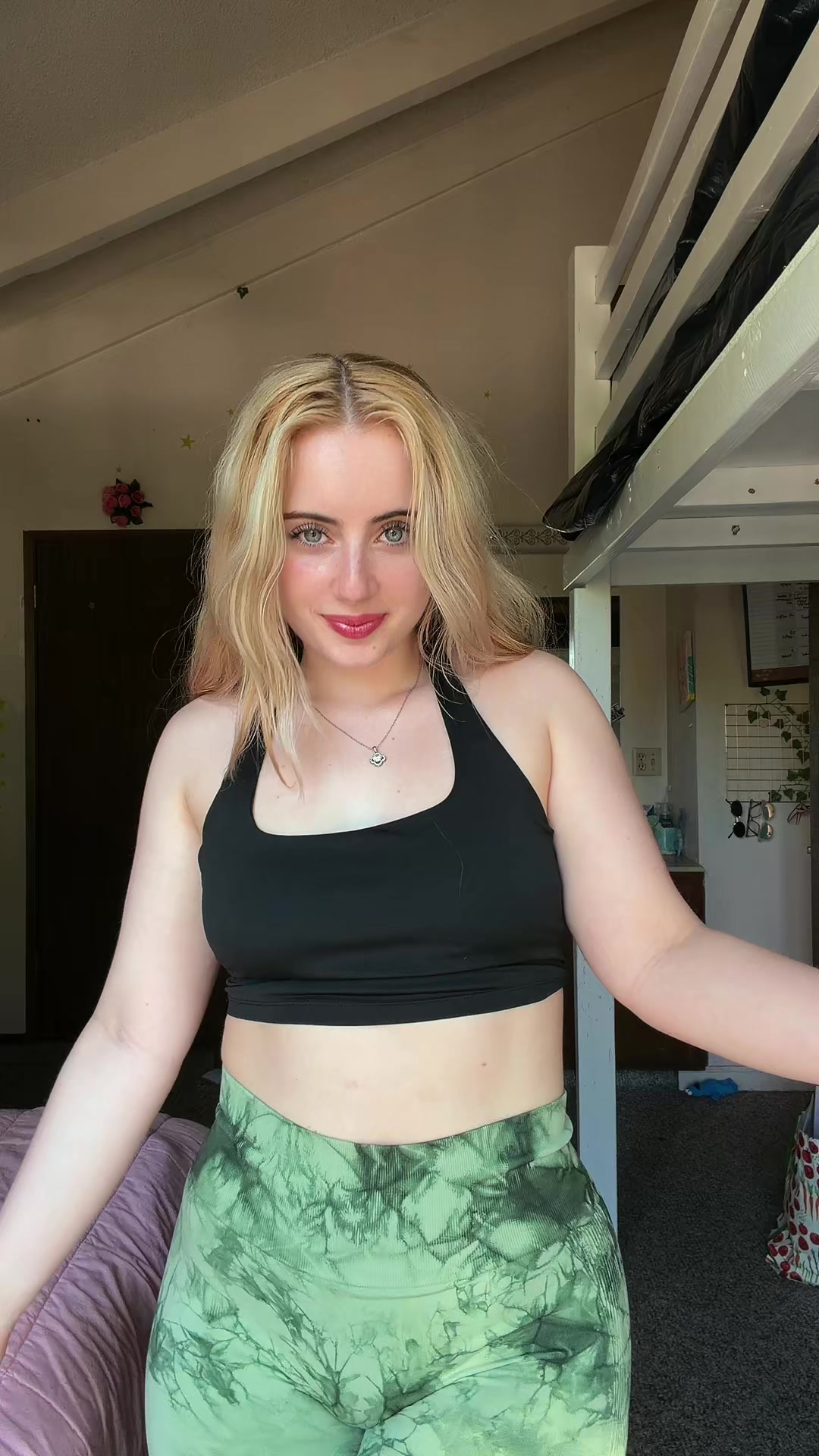 @Kr1ssee