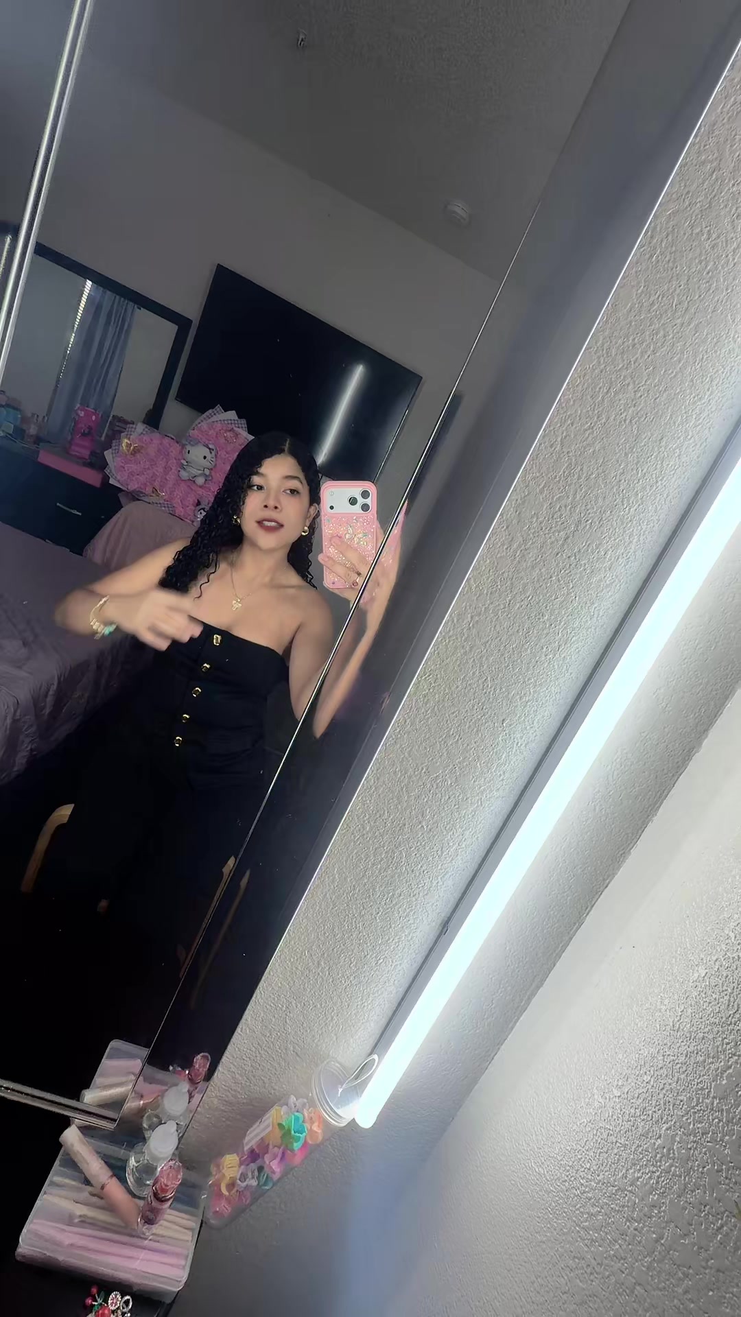 @Yuris Auceda