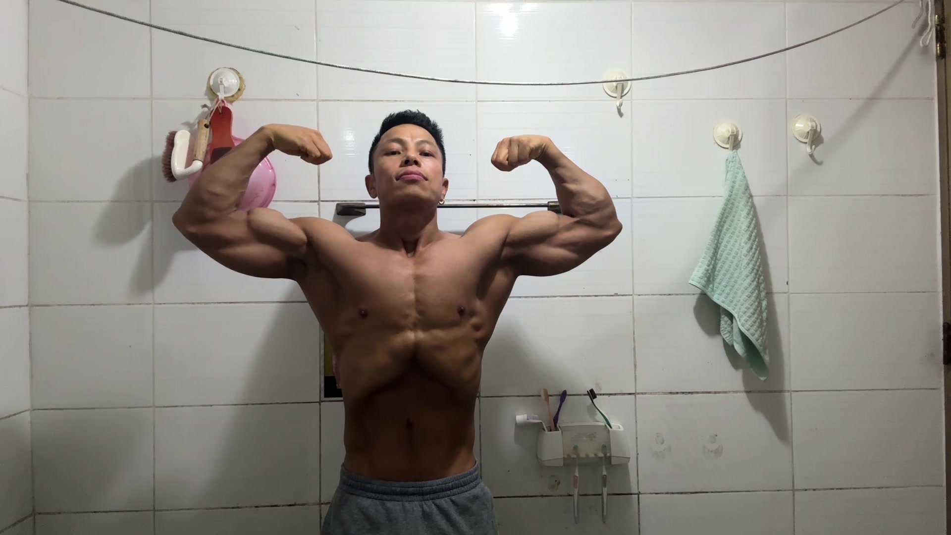 @Mongolian.Hunk