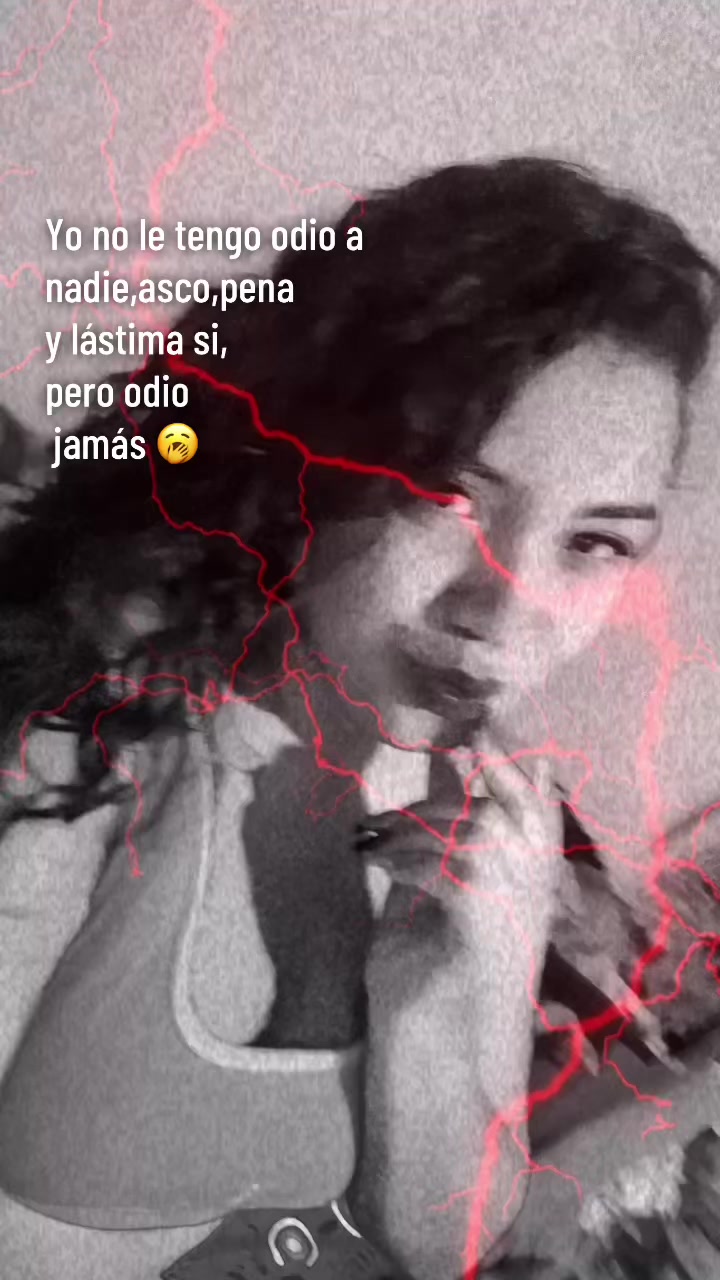 @𝐿𝒜 𝒞𝐻𝒜𝑀𝐼𝒯𝒜 🍒🇻🇪