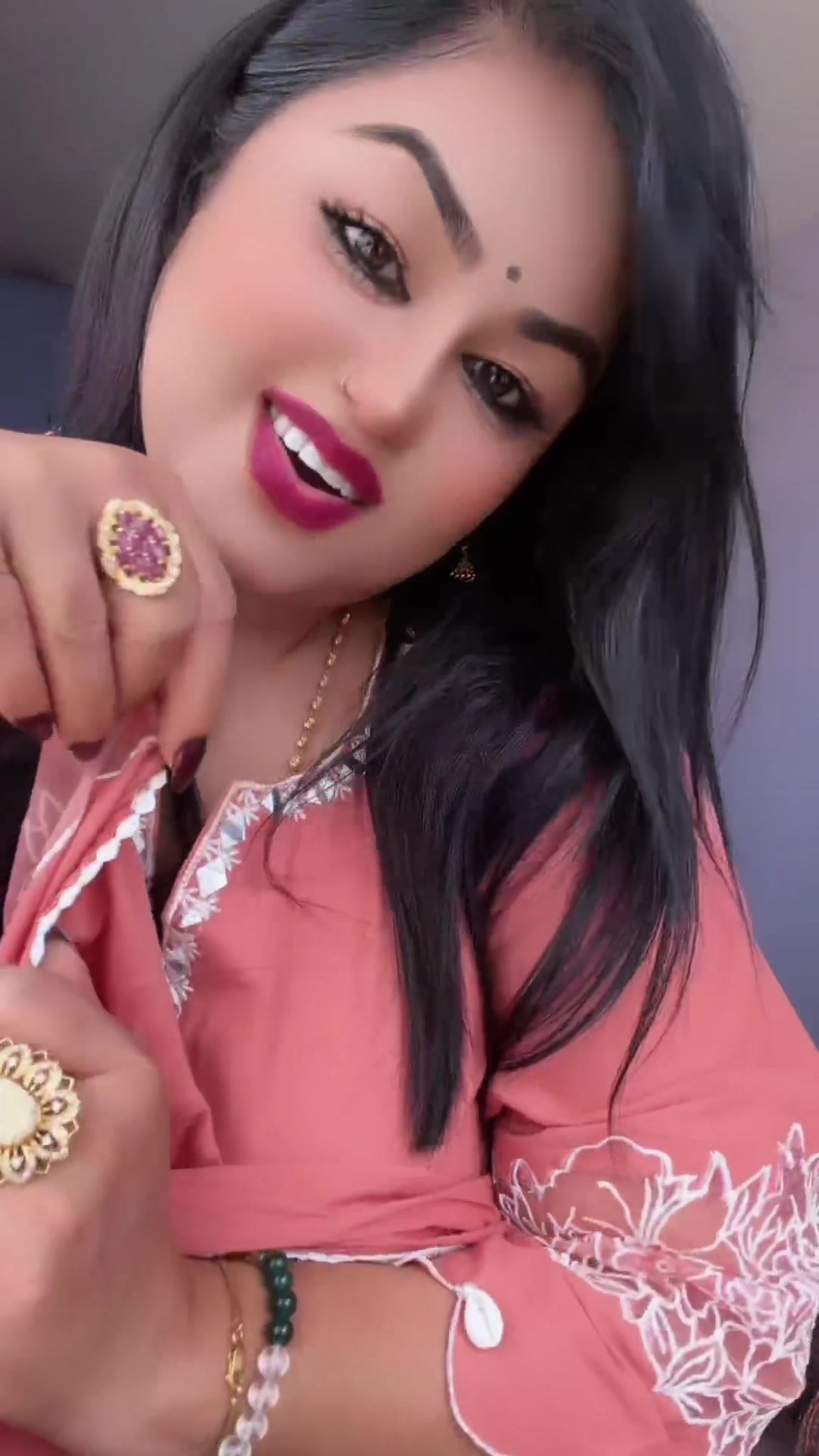 @Radhika😍