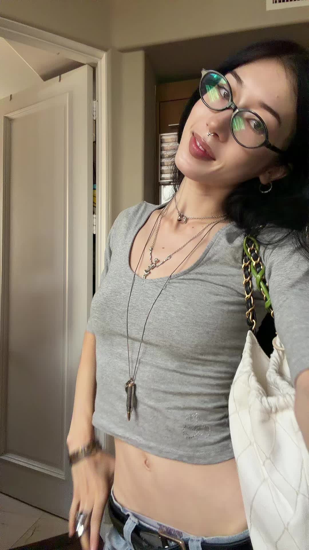 @chlöe