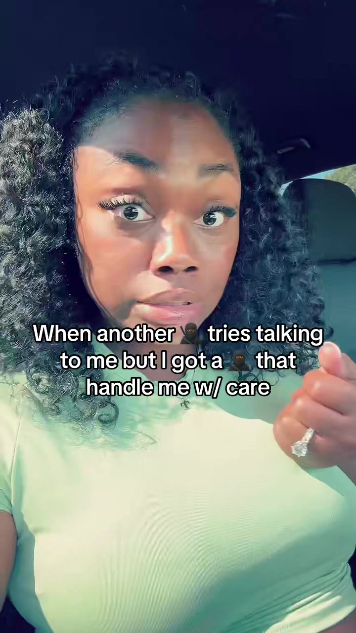 @Tyra Kelis ᥫ᭡