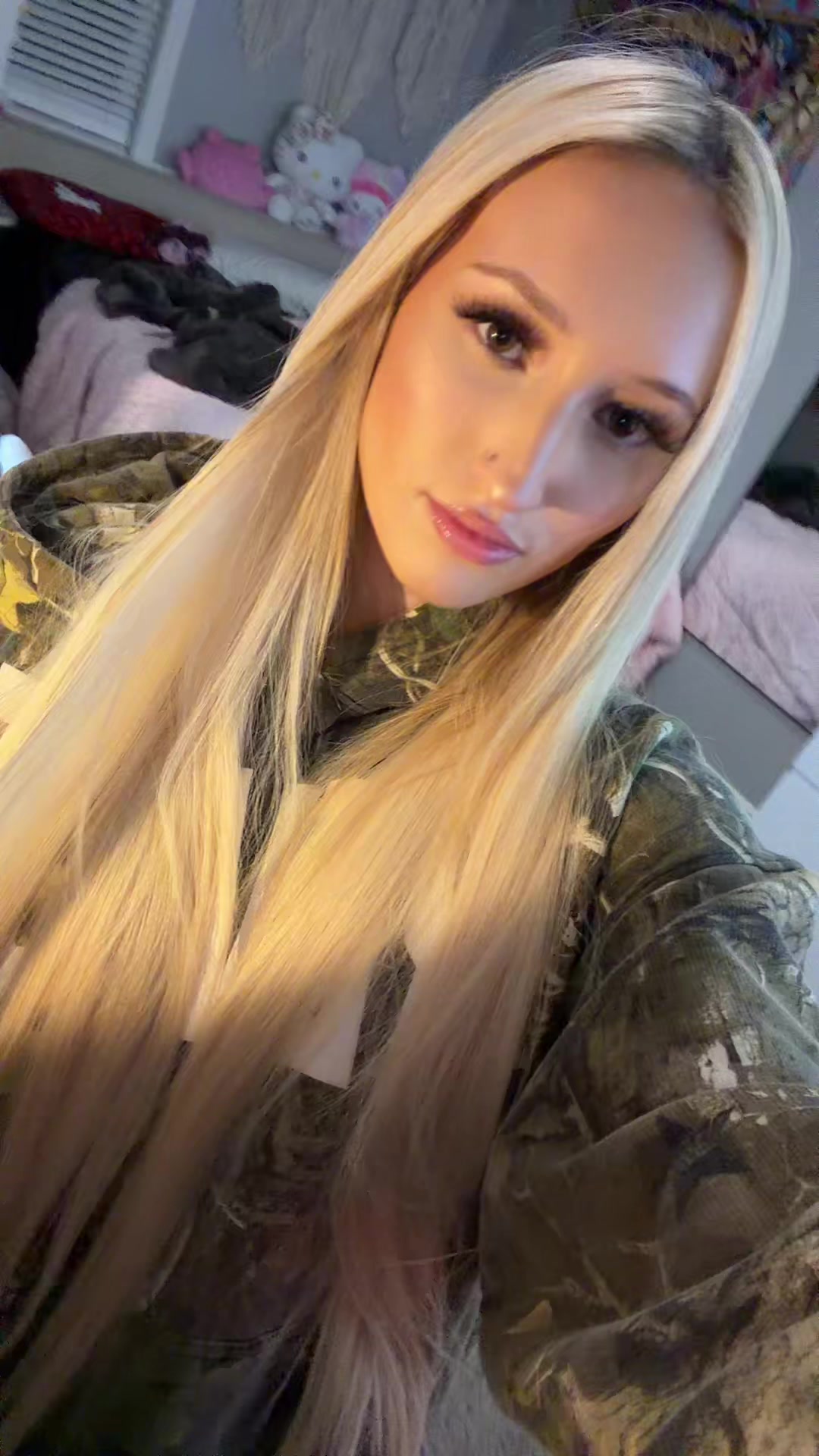 @ella
