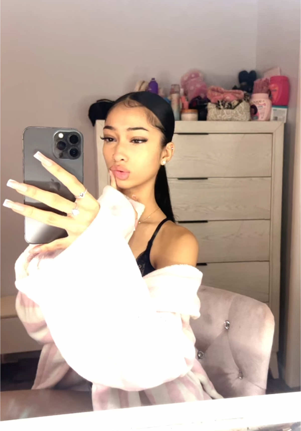 @nelythescorpioo
