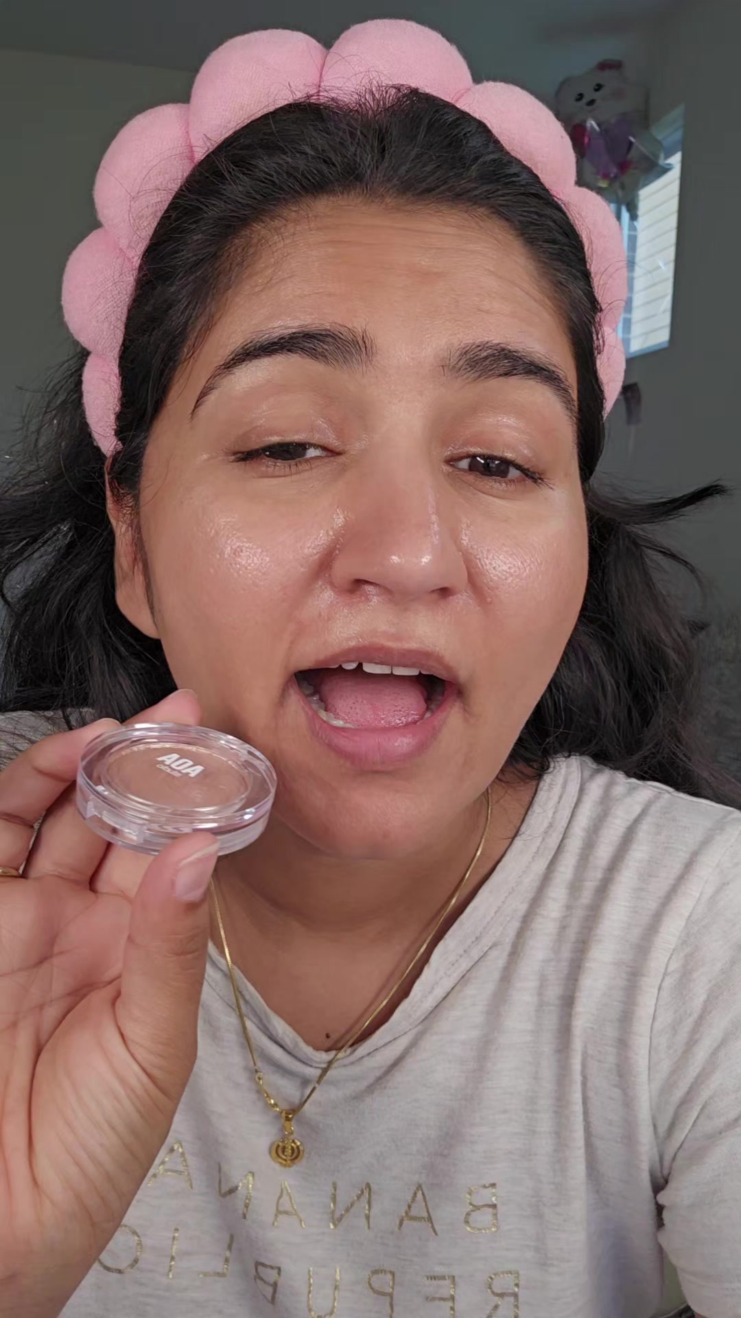 @MakeupWithJas