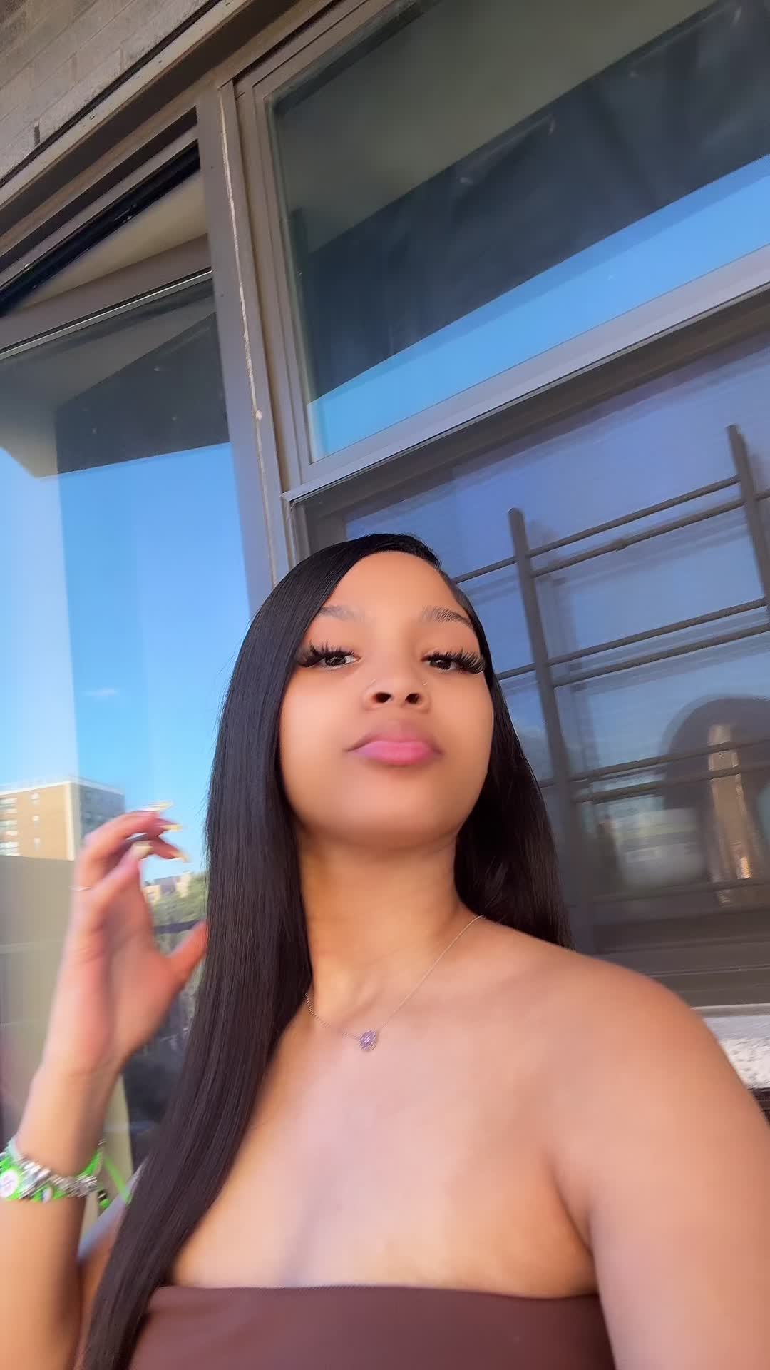 @LizzyB💚