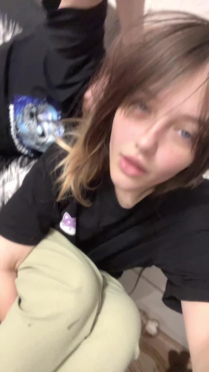 @алиня оу