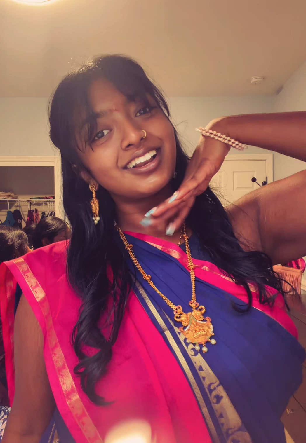 @sneha🦋