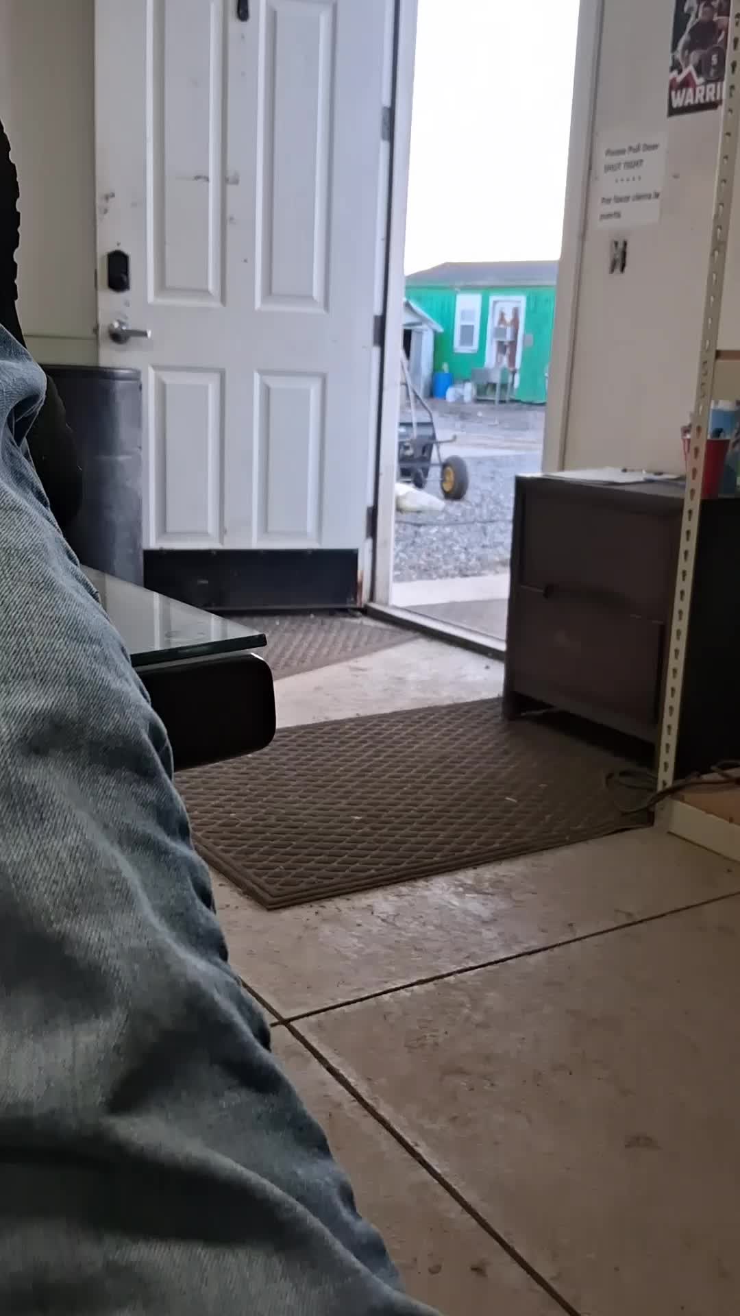 @😎💨