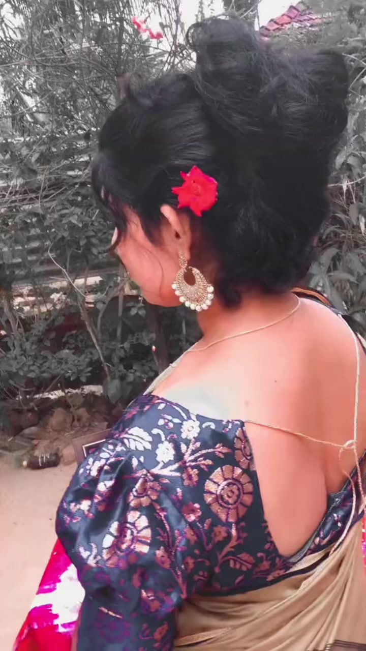 @Nikshi Ammu 🦋👑💫