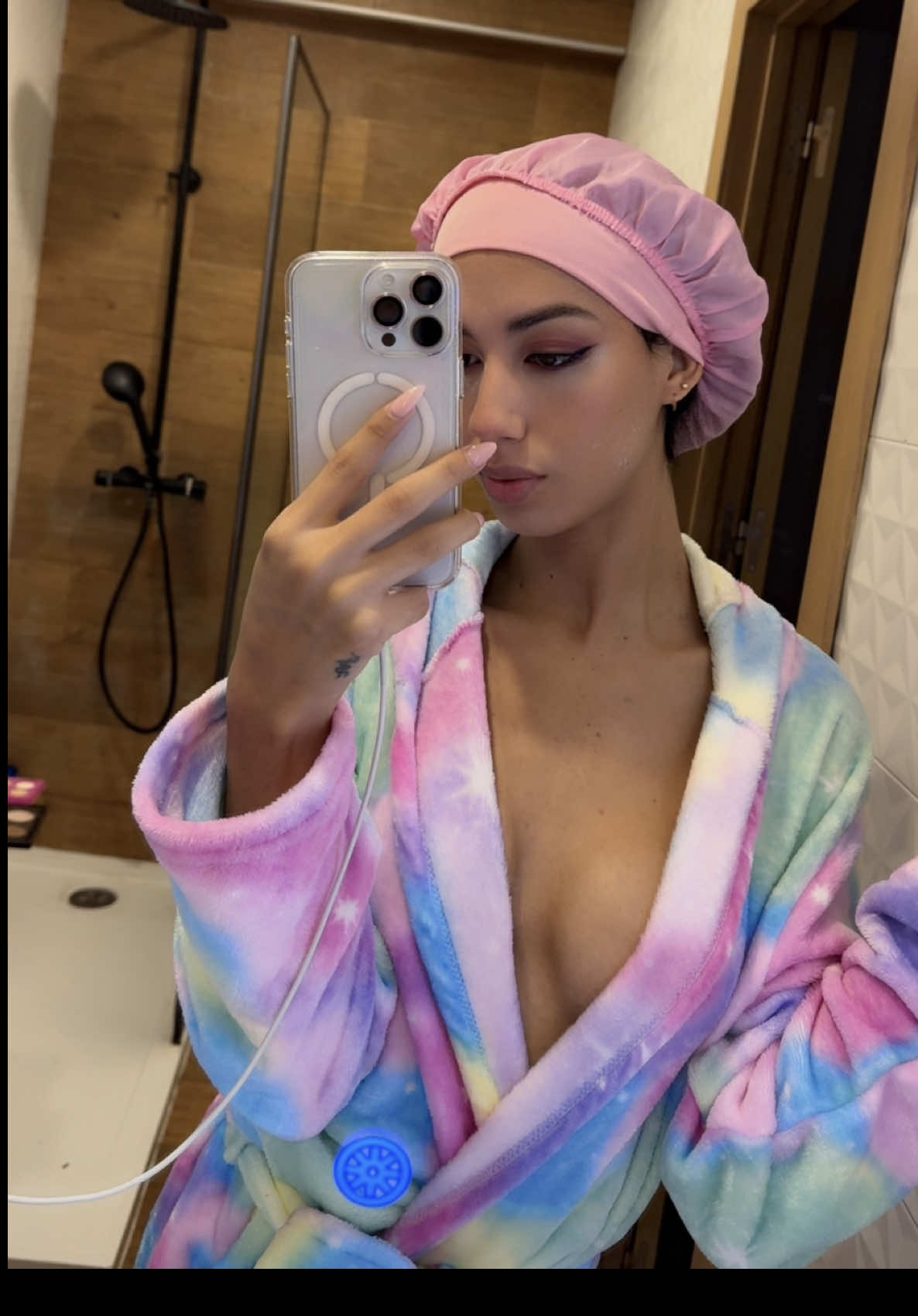 @🧚🏼&zwj;♂️