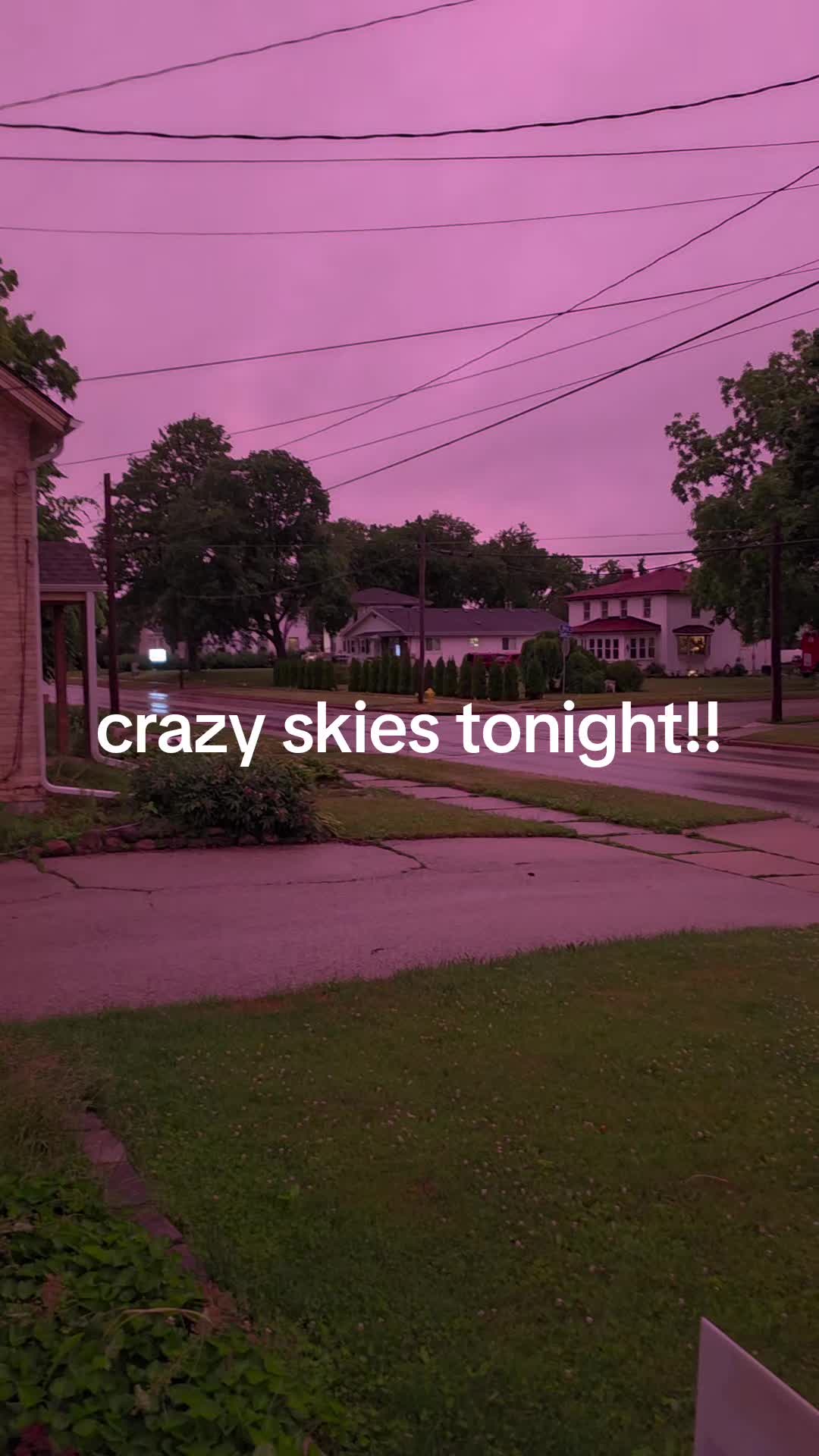 @FoxyRoxyLovesYou