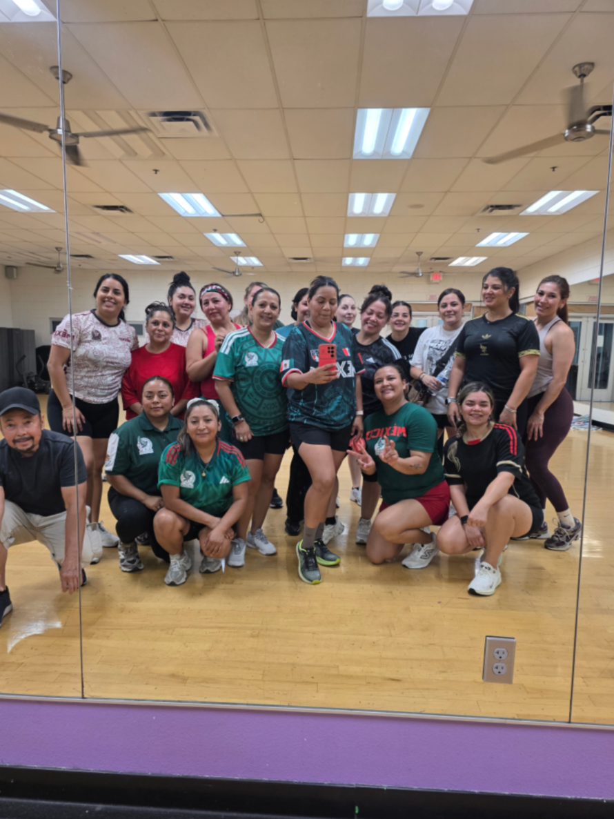 @Ari Alvarado jumping studio