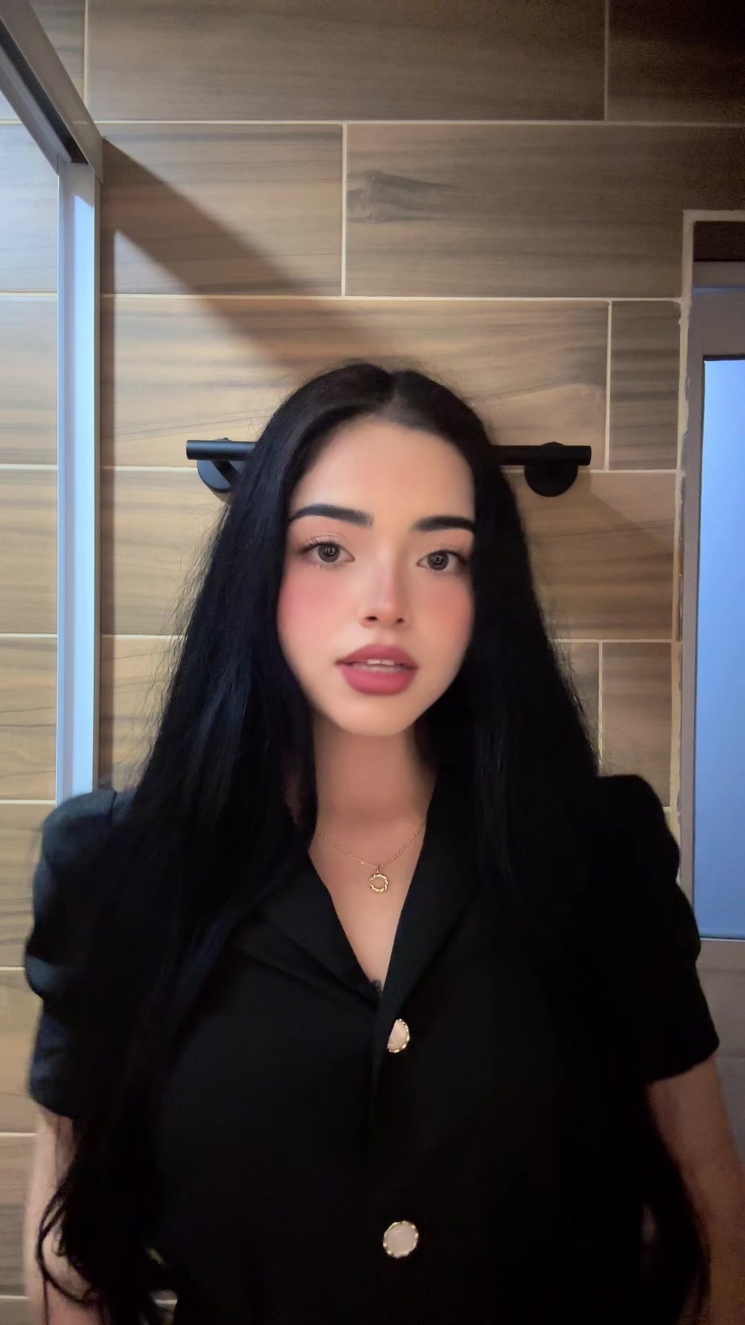 @Jiji