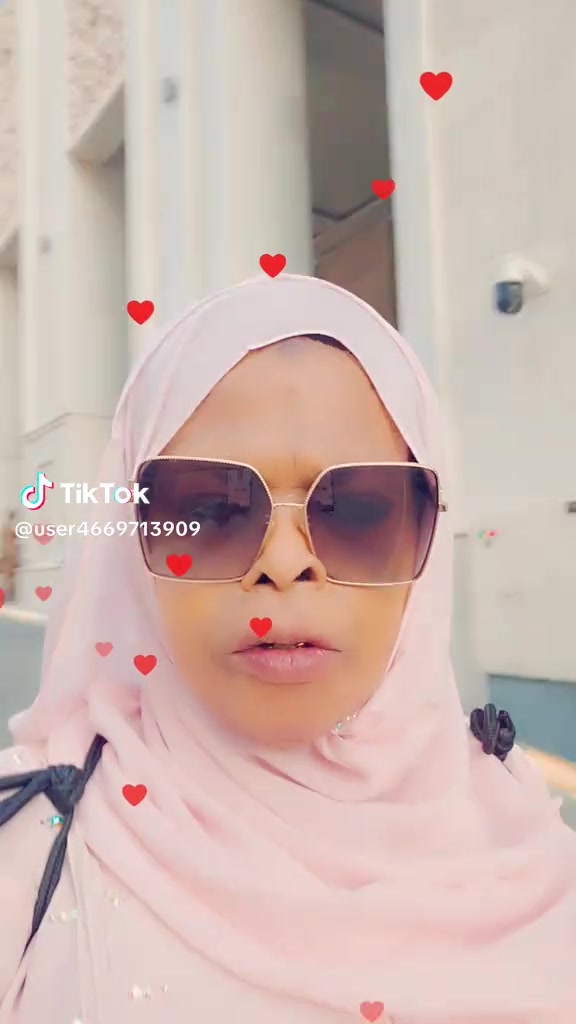 @Aishatufarl