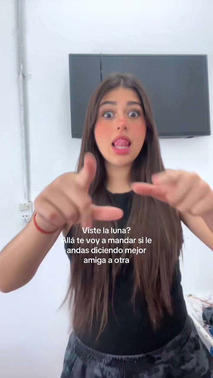 @✨🎀𝑉𝑎𝑙𝑒𝑛𝑛🎀✨