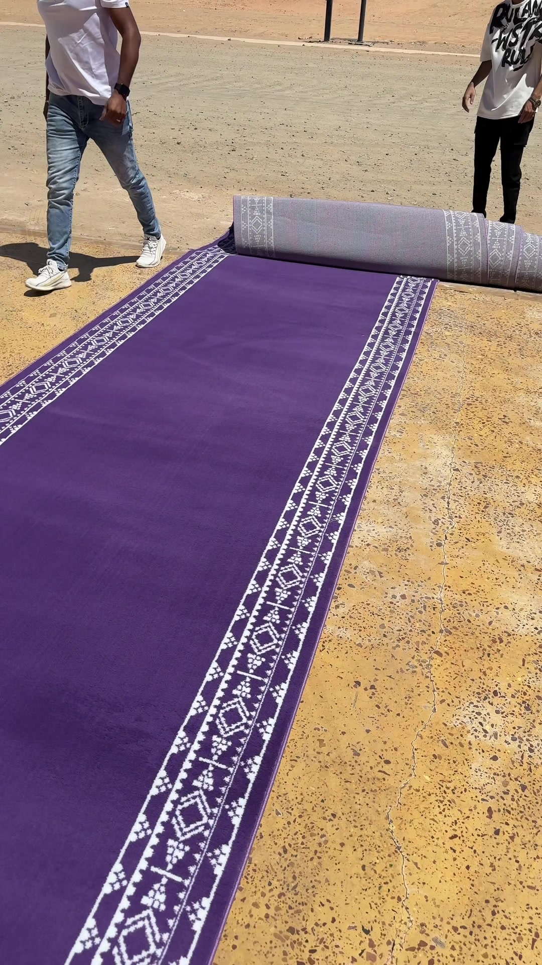 @Different Vision | إختلاف رؤيا