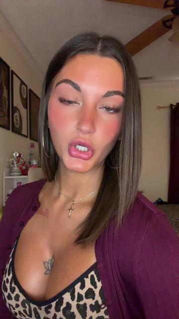 @lovely vic
