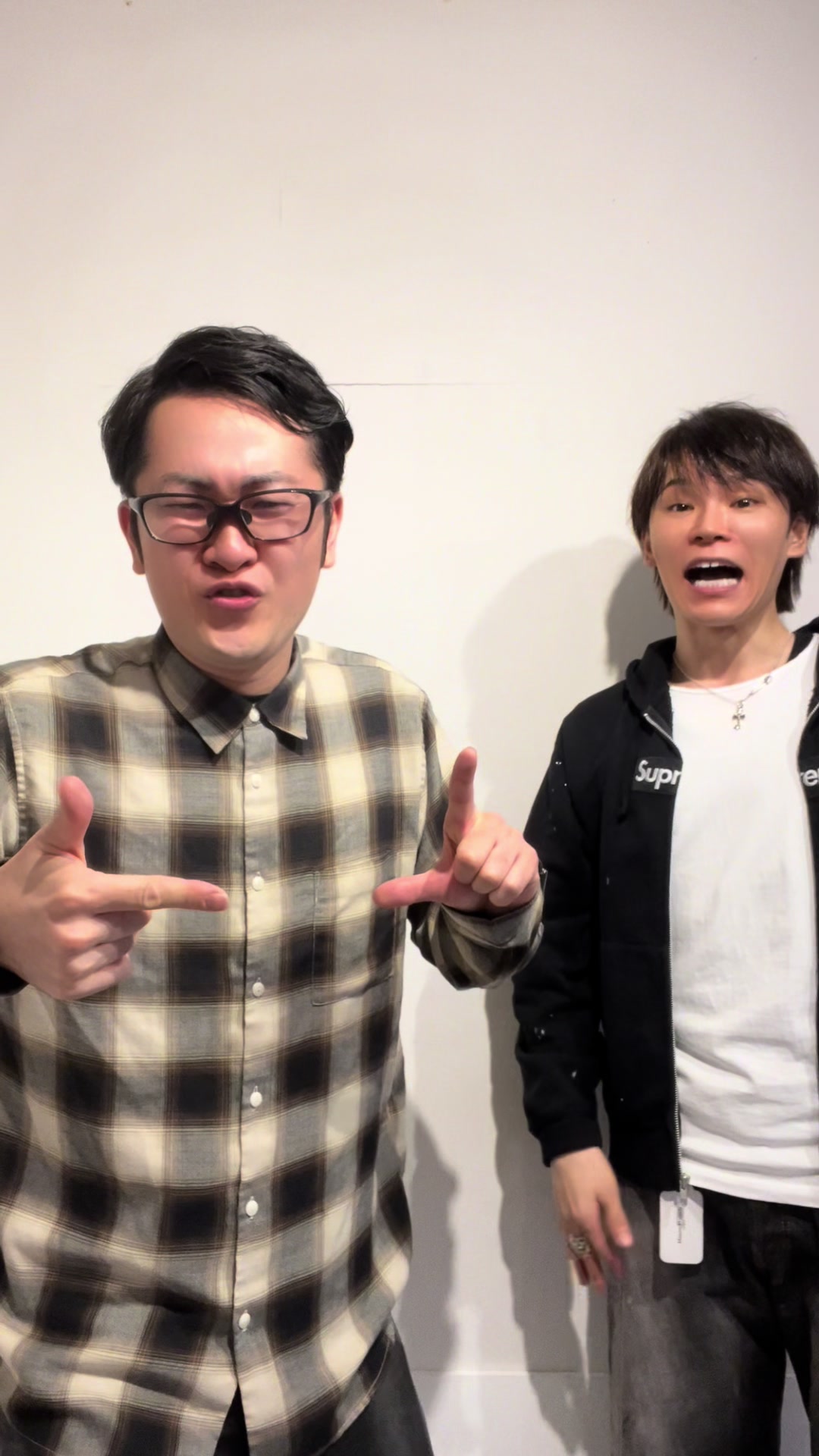@HANDSIGN
