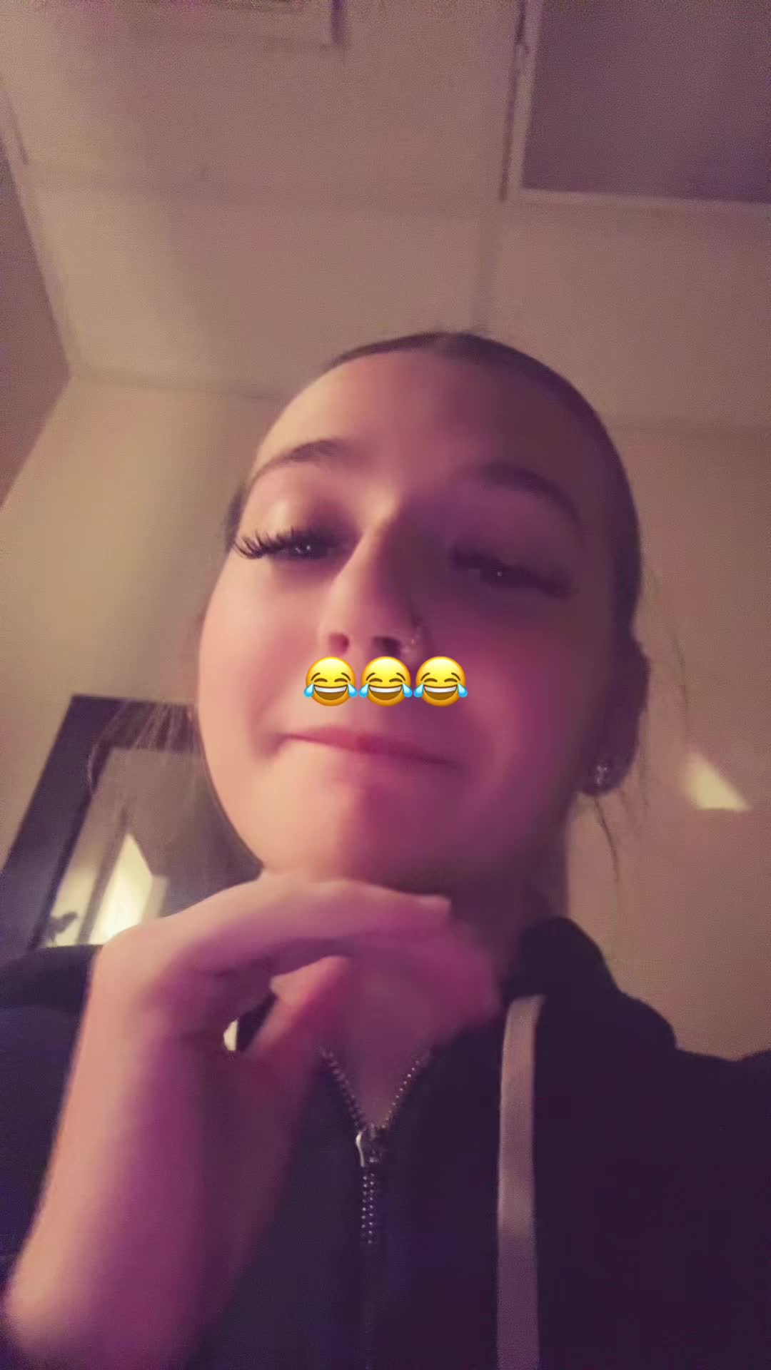 @👻.