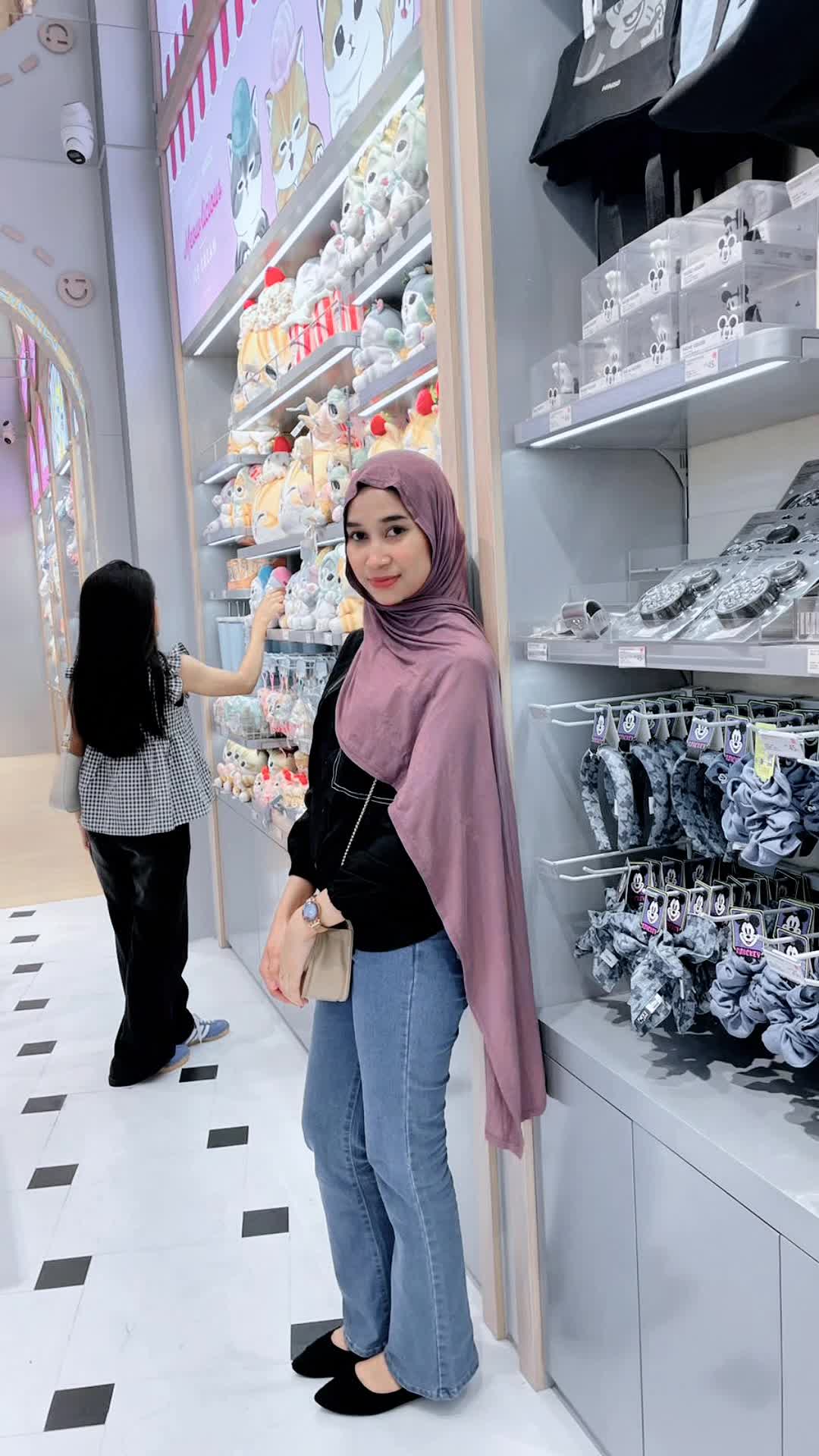@Arizka amelia🤎