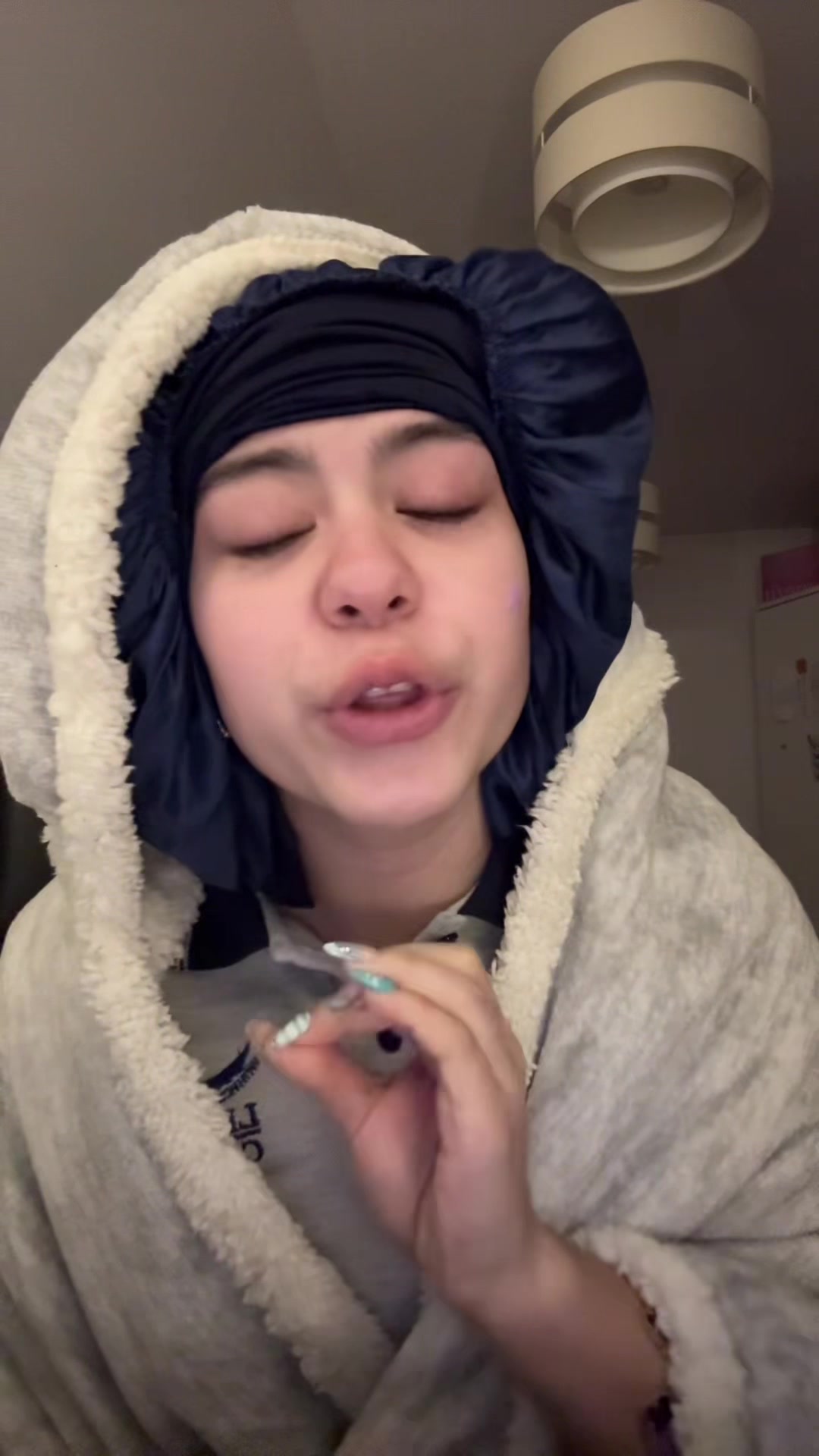 @𝓘si