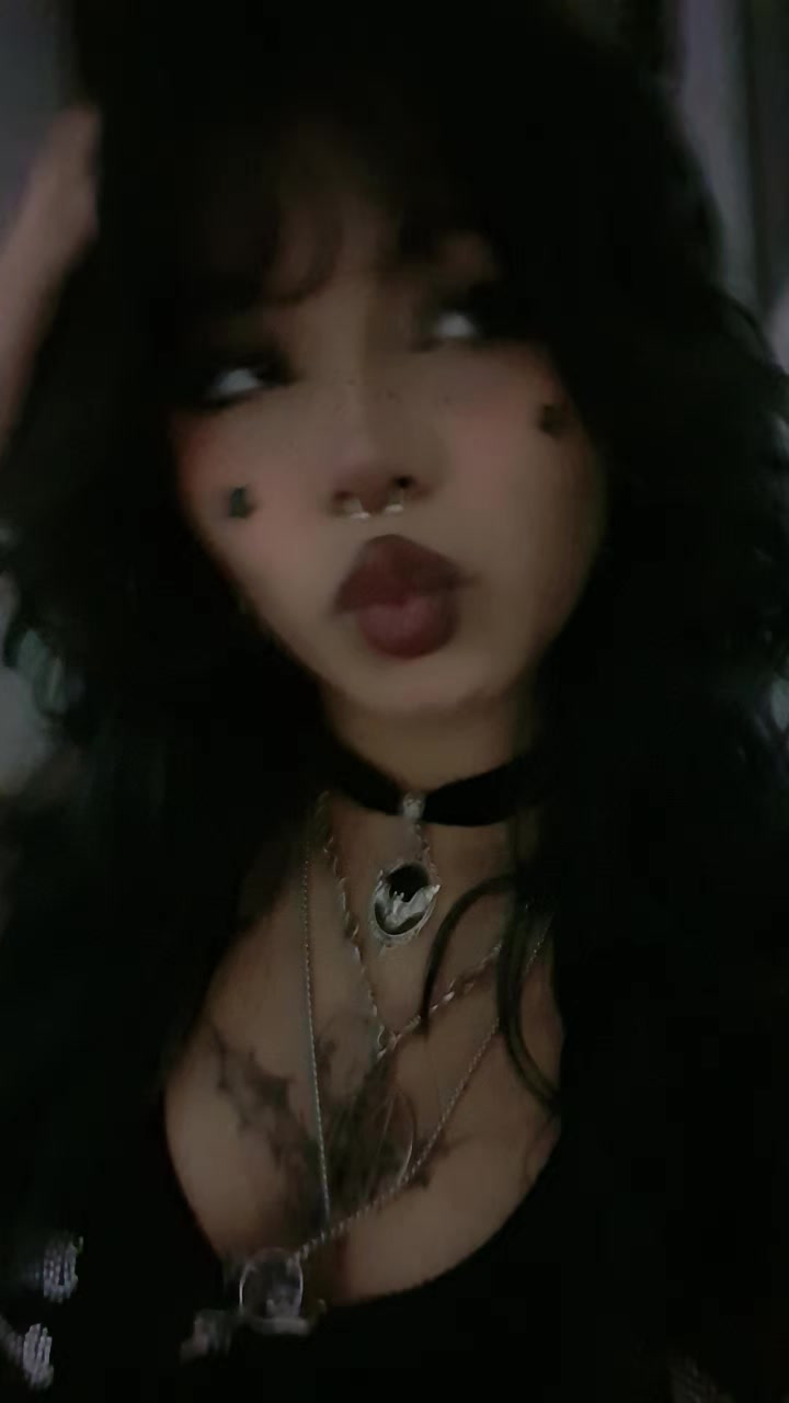 @valen ⛧