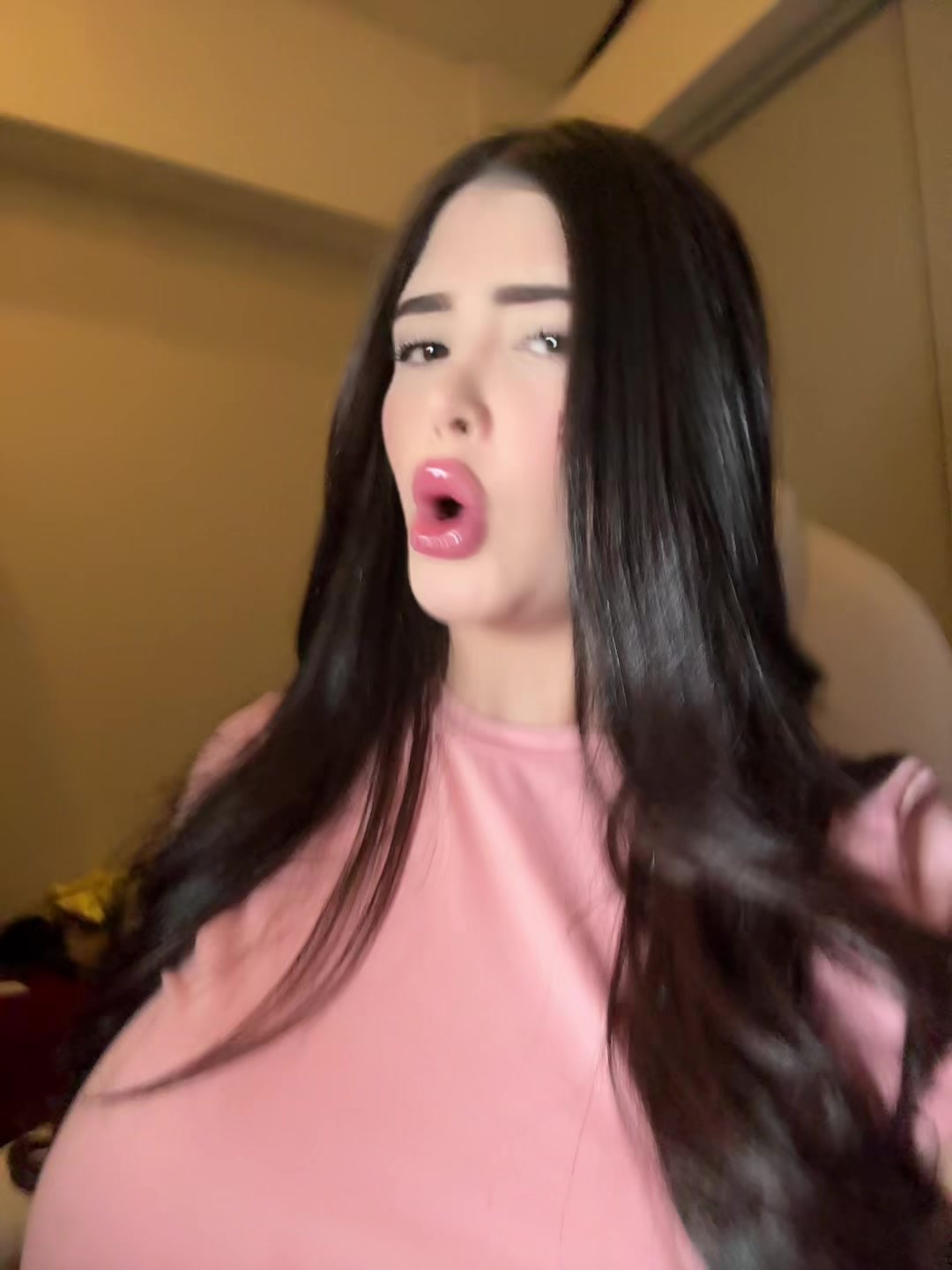@laurajimnz_oficial